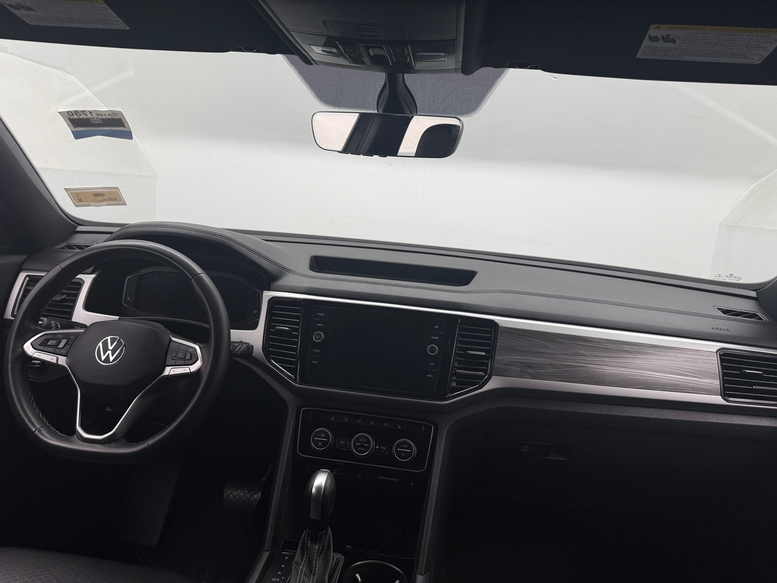 Thumbnail: 2022 Volkswagen Atlas - 2