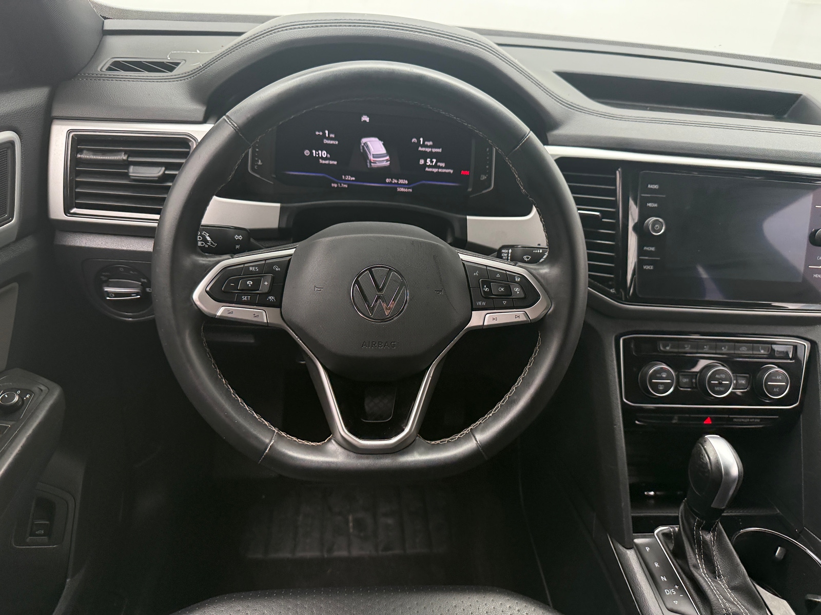 Thumbnail: 2022 Volkswagen Atlas - 4