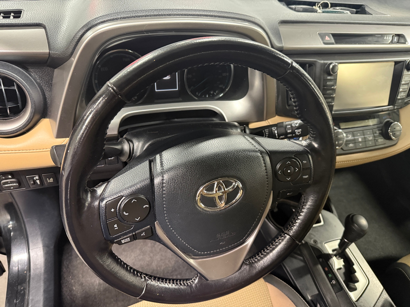Thumbnail: 2017 Toyota RAV4 - 5