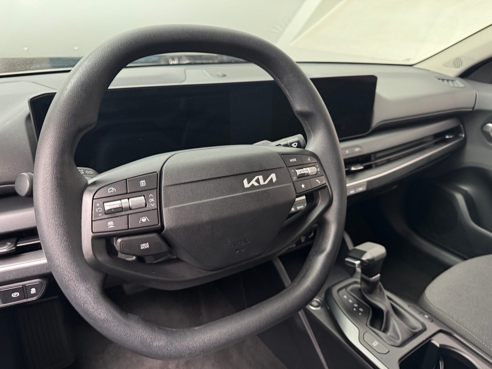 Thumbnail: 2025 Kia K4 - 5