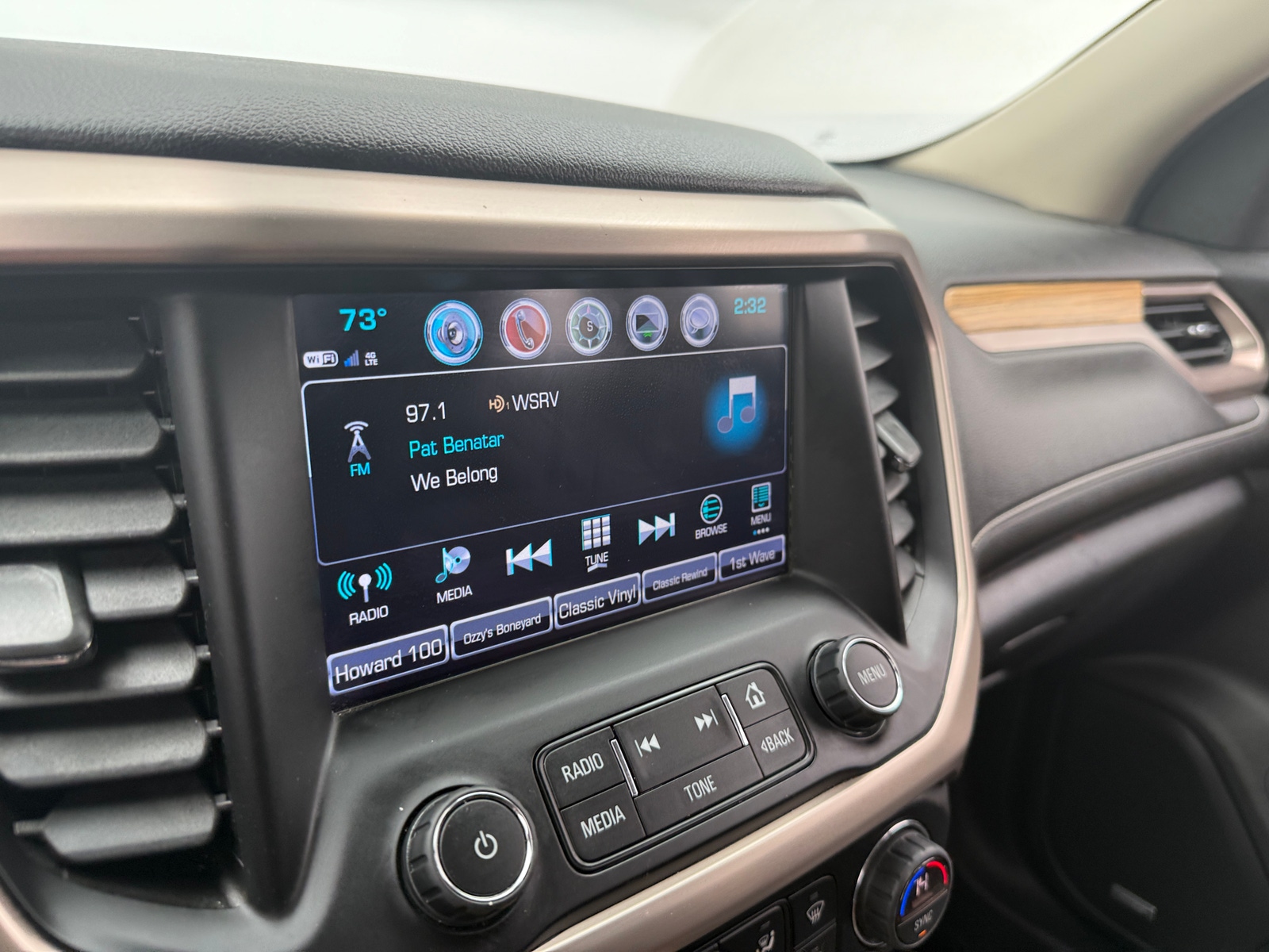 Thumbnail: 2018 GMC Acadia - 3