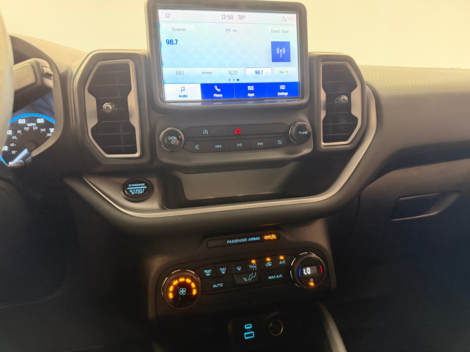Thumbnail: 2021 Ford Bronco Sport - 4
