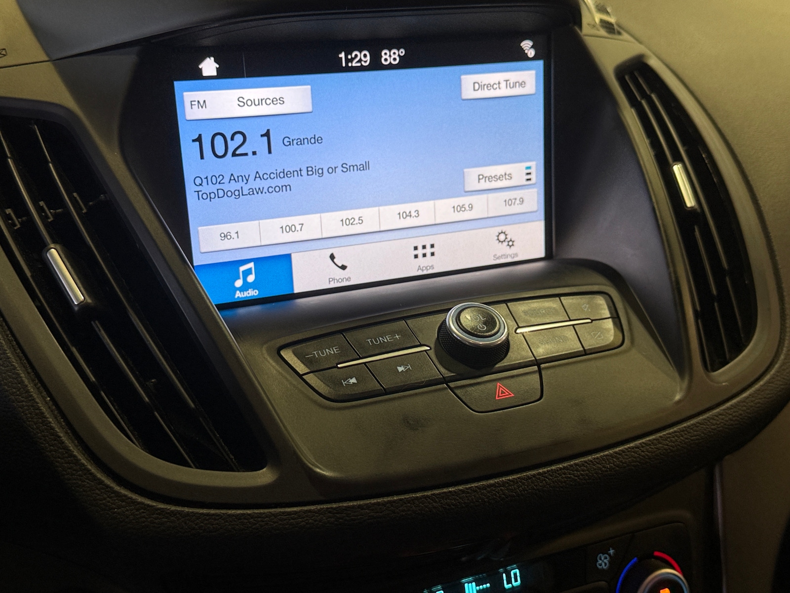 Thumbnail: 2019 Ford Escape - 4