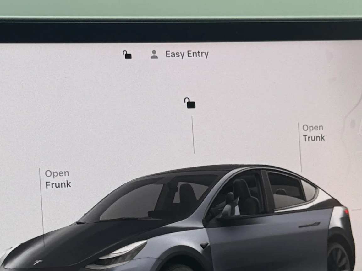 Thumbnail: 2023 Tesla Model Y - 3