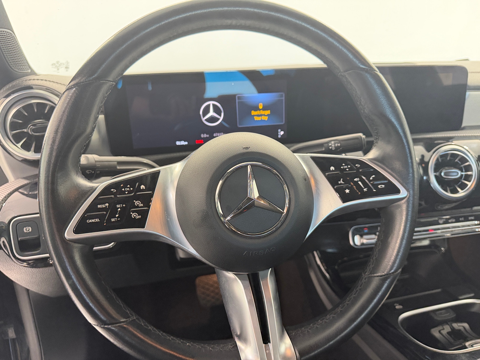 Thumbnail: 2025 Mercedes-Benz CLA - 4