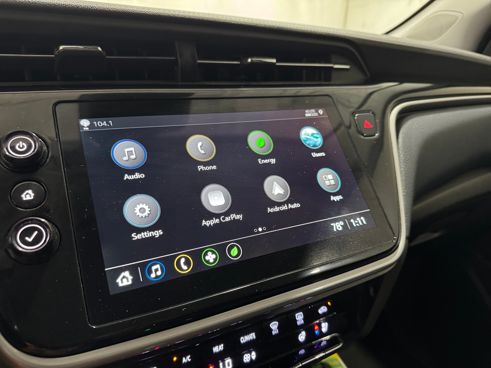 Thumbnail: 2023 Chevrolet Bolt EUV - 3