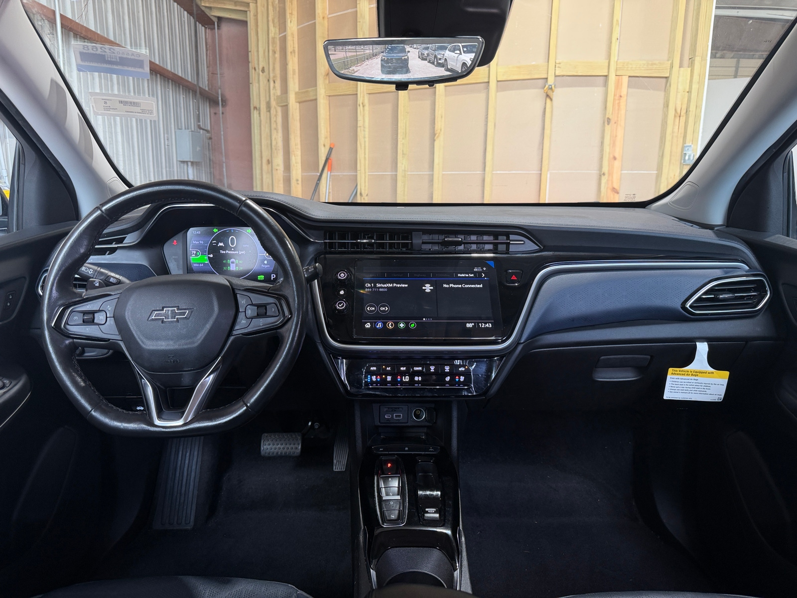 Thumbnail: 2023 Chevrolet Bolt EUV - 2
