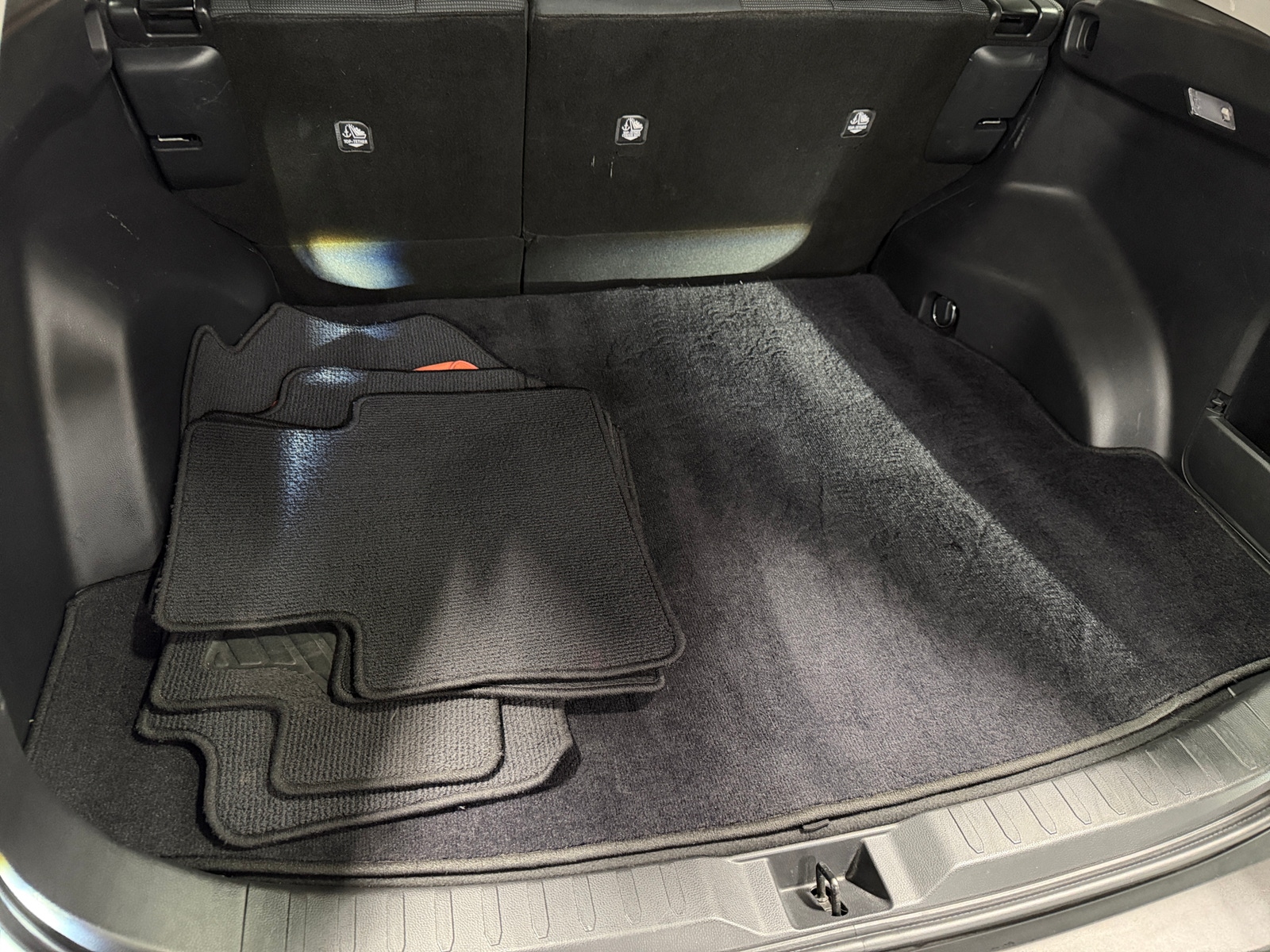 Thumbnail: 2021 Toyota RAV4 - 7