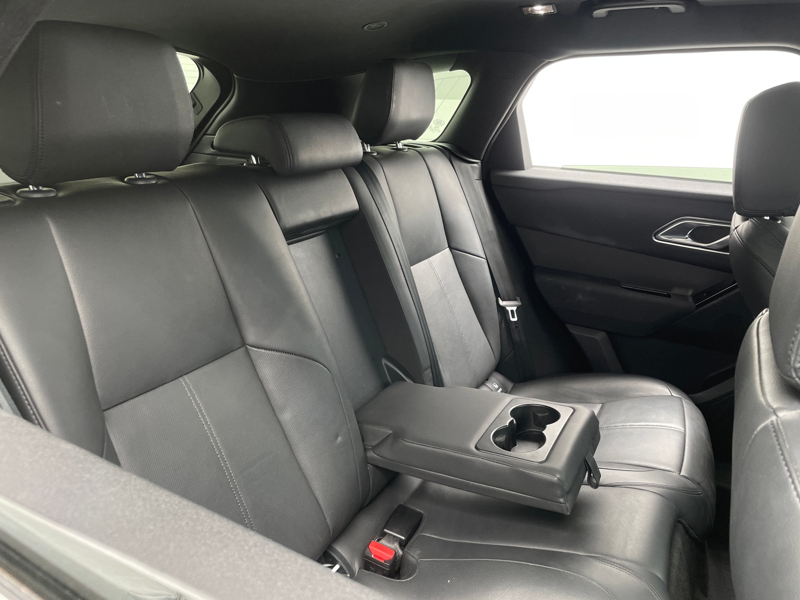 Thumbnail: 2025 Land Rover Range Rover Velar - 5