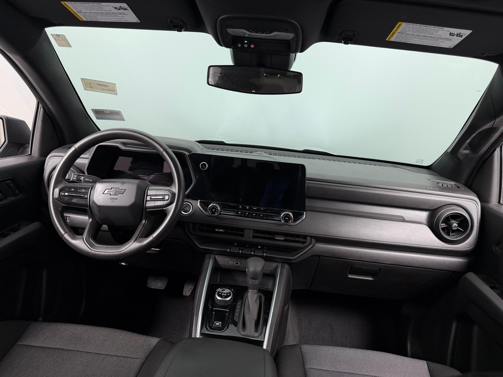 Thumbnail: 2024 Chevrolet Colorado - 3