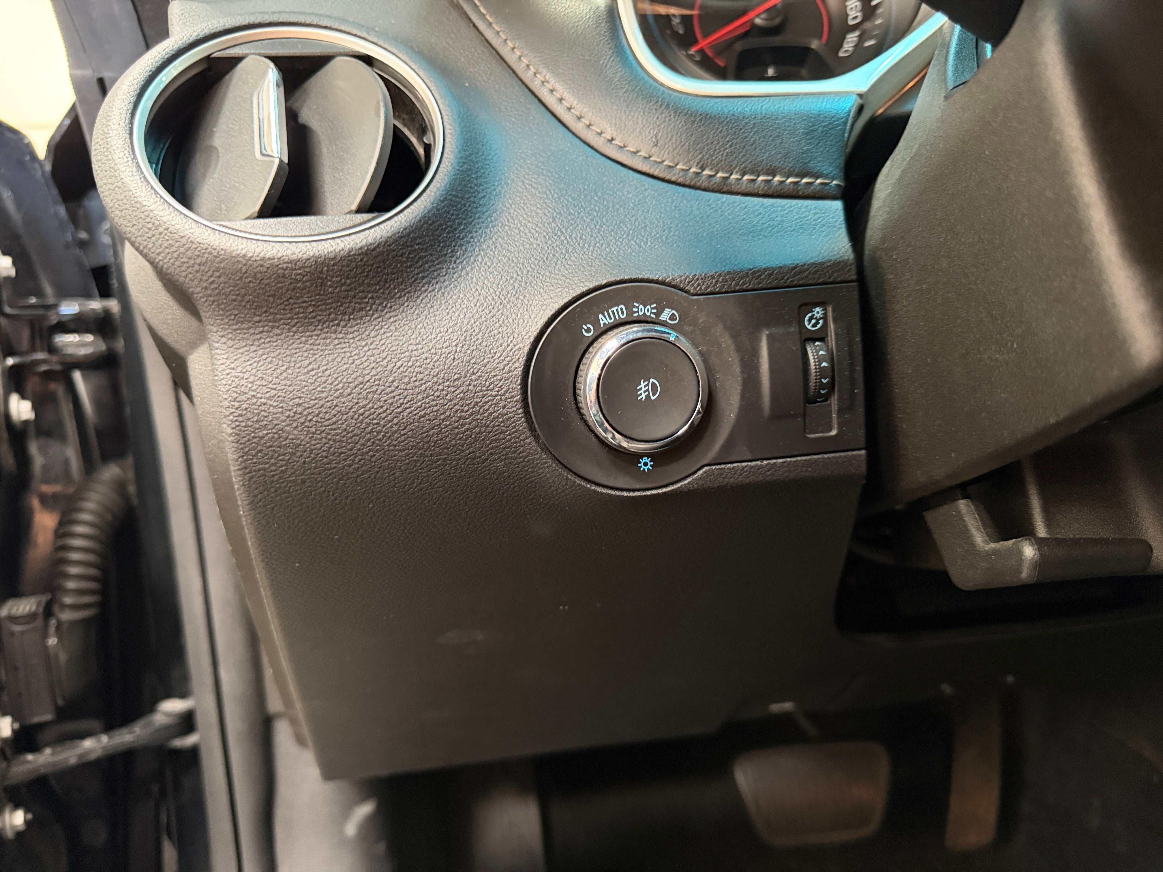 2015 Chevrolet Camaro 2SS - Photo 2