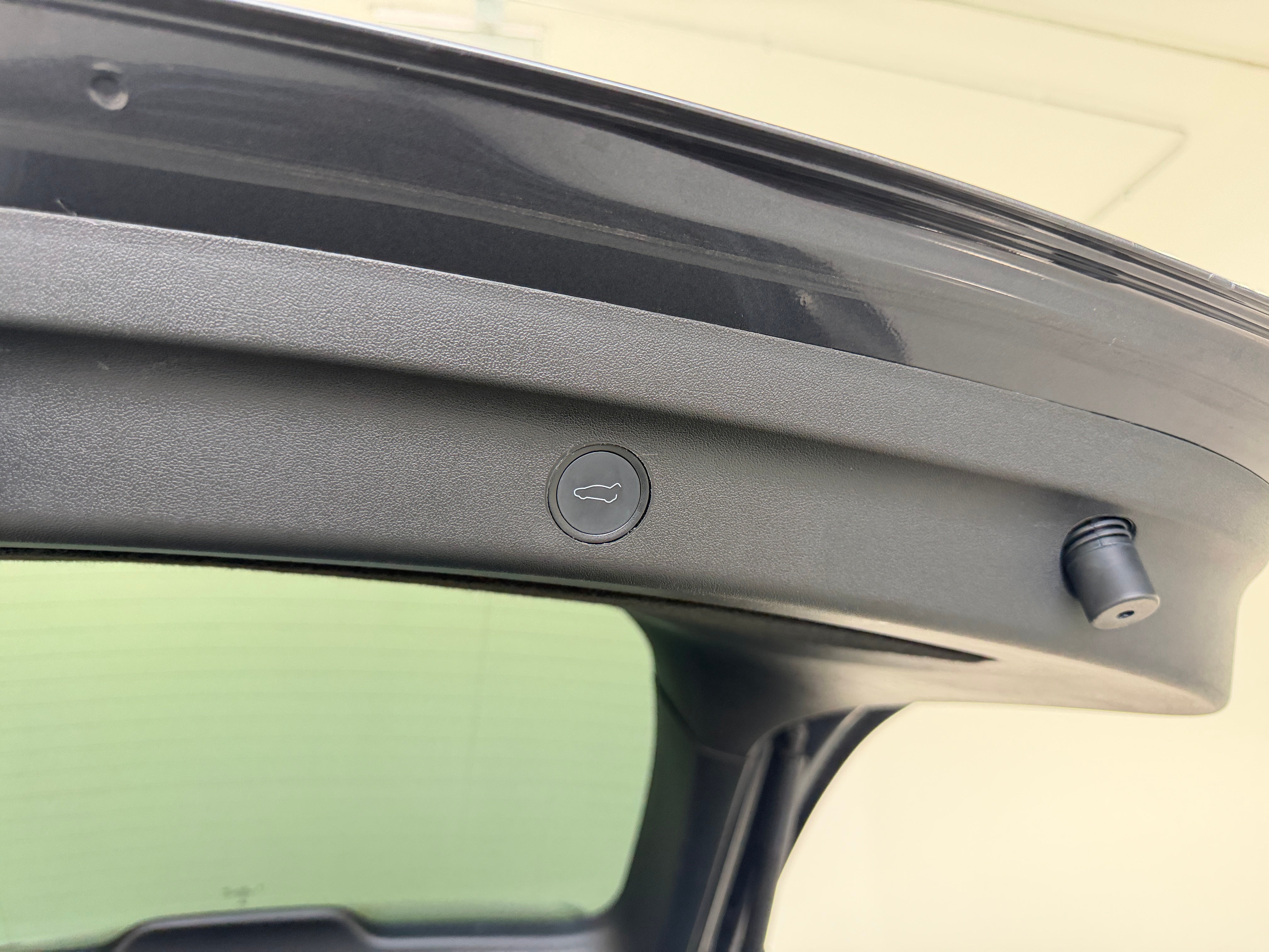 Used 2022 Tesla Model Y Long Range with VIN 7SAYGDEE4NA013739 for sale in Auburn, WA