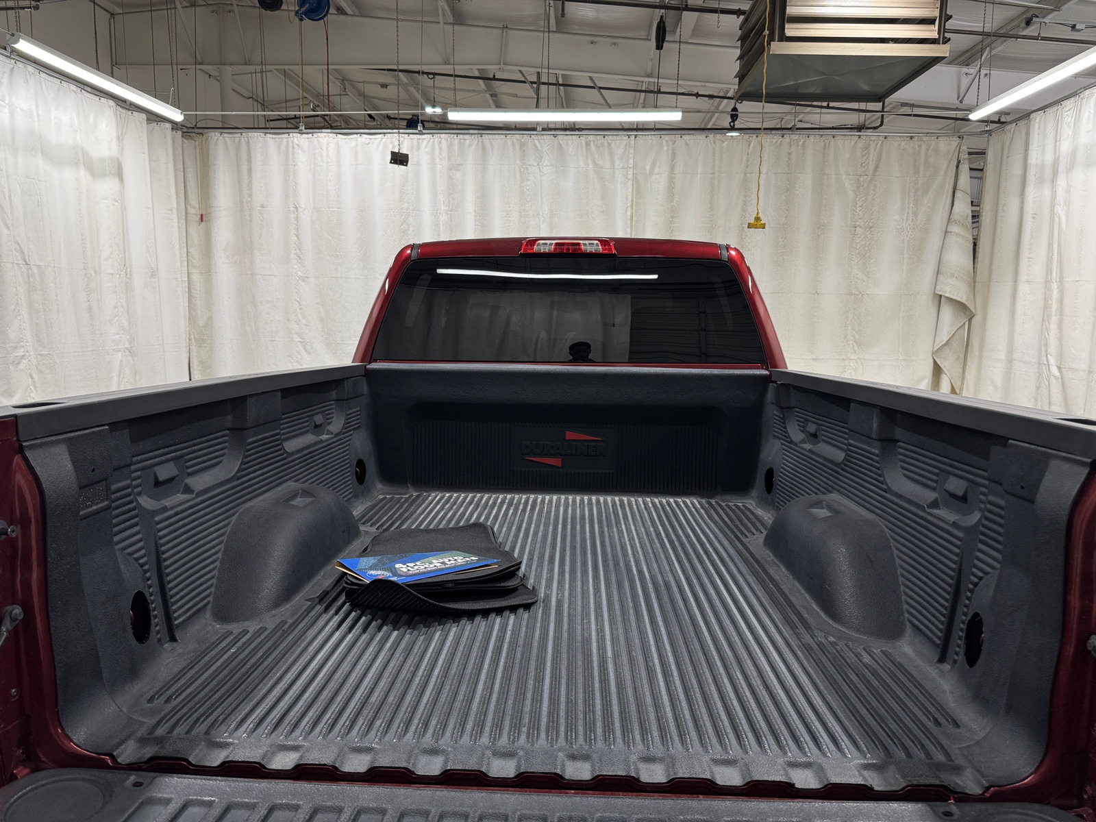 Thumbnail: 2017 Chevrolet Silverado 1500 - 7