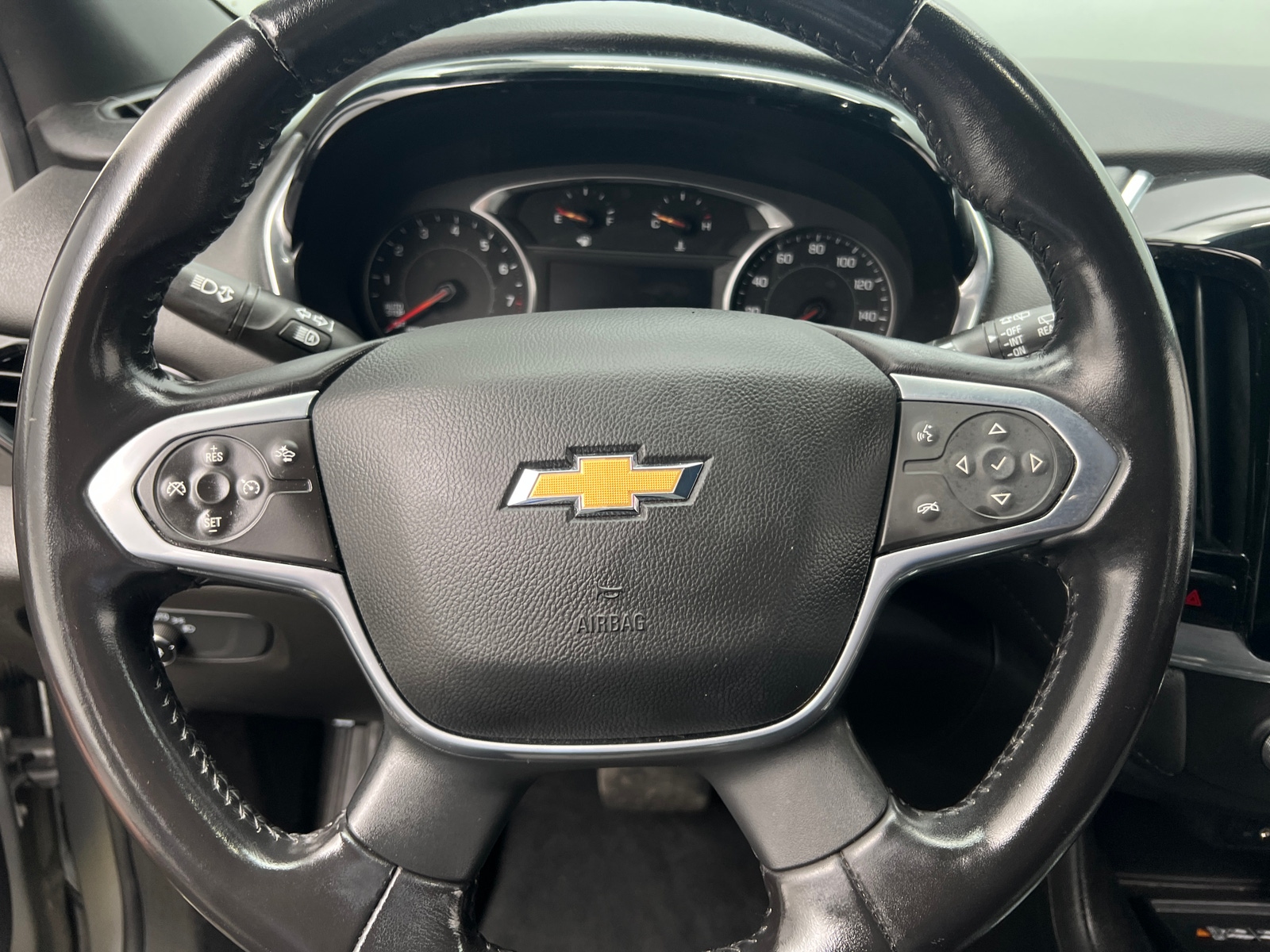 Thumbnail: 2022 Chevrolet Traverse - 5