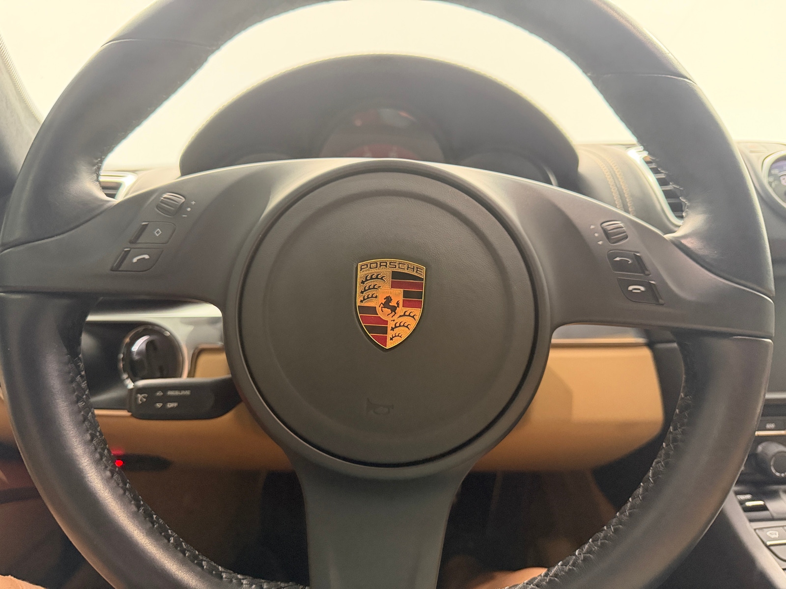 Thumbnail: 2016 Porsche Cayman - 3