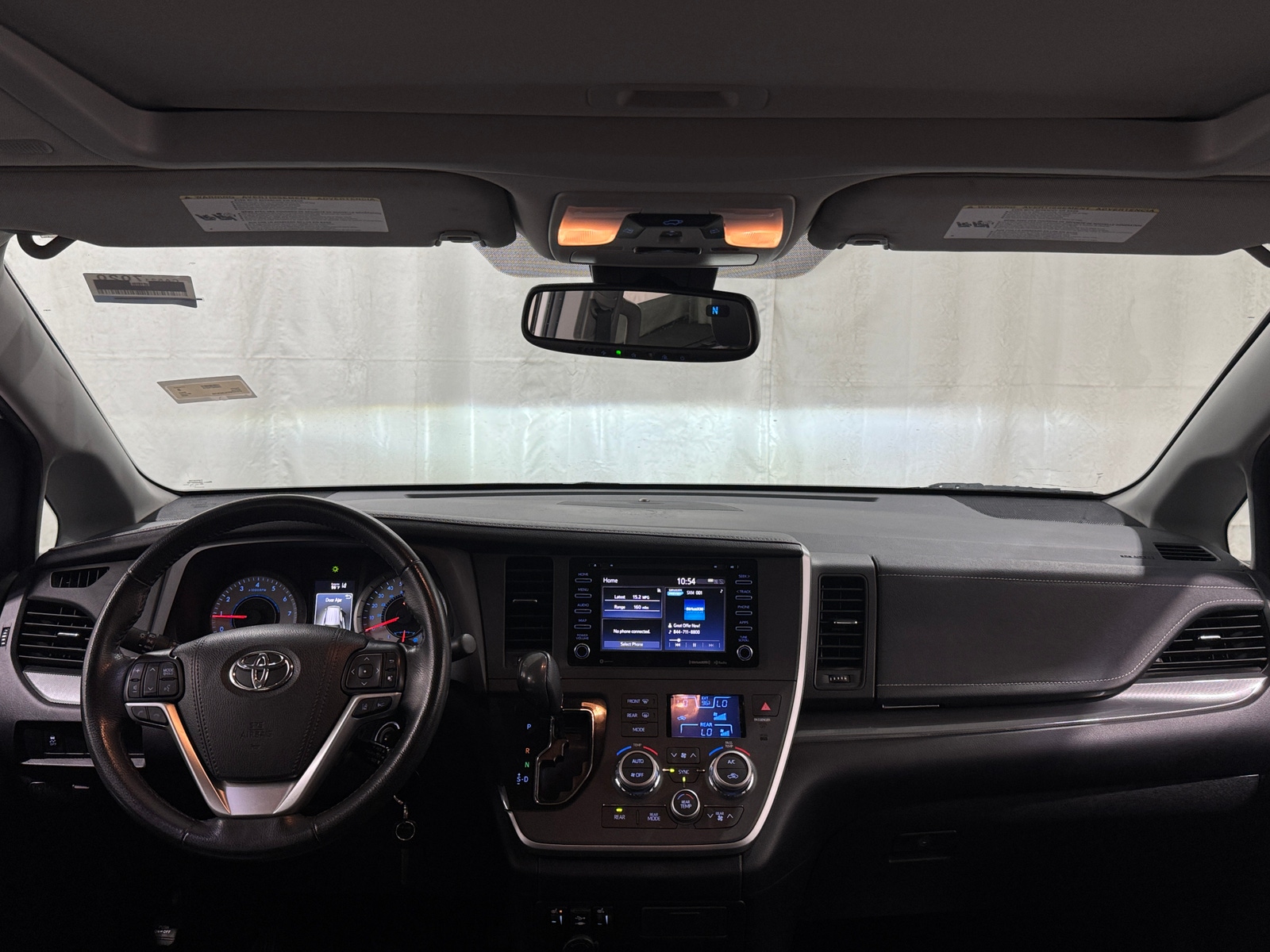 Thumbnail: 2020 Toyota Sienna - 2