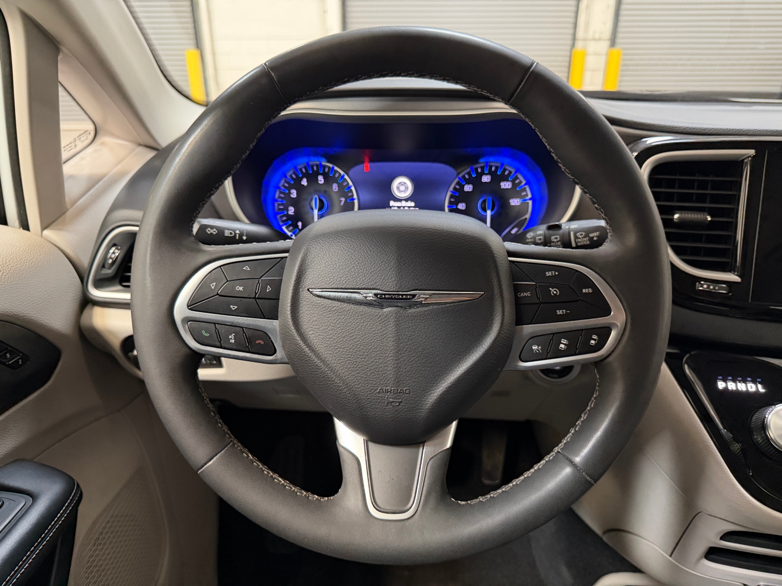 Thumbnail: 2024 Chrysler Pacifica - 4