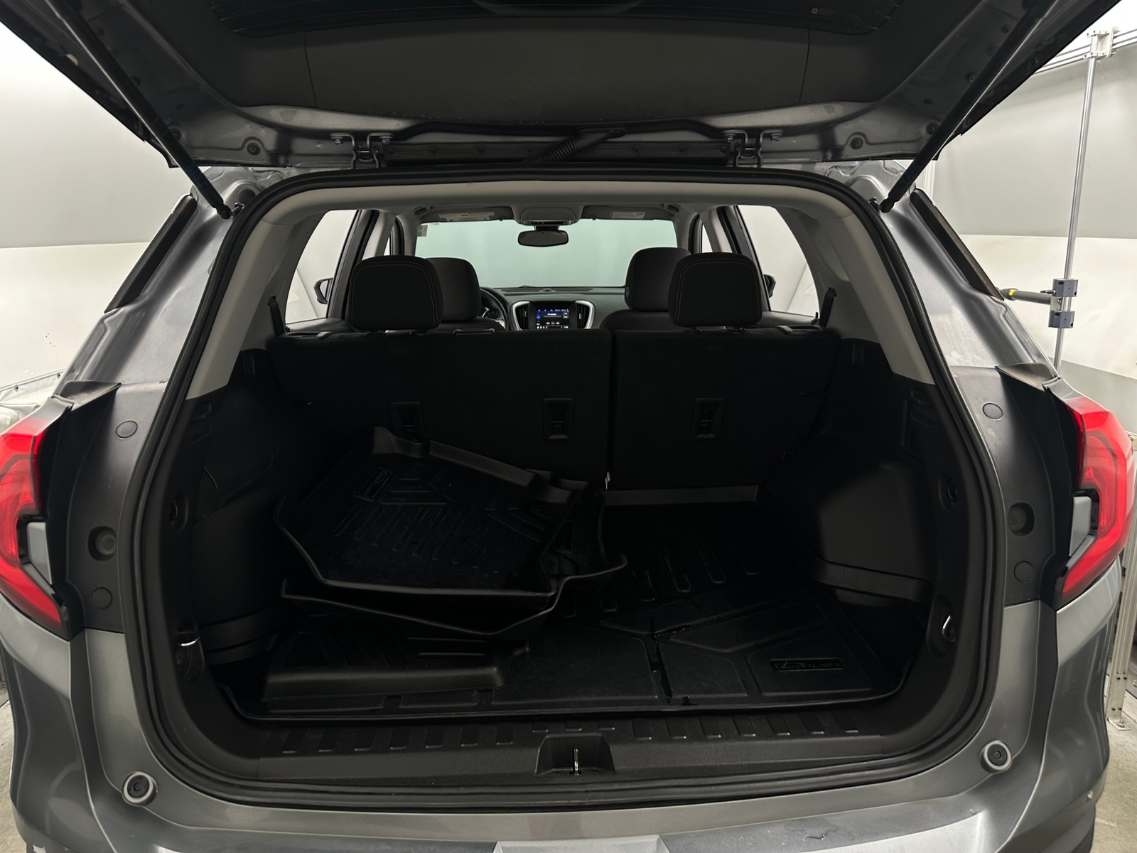 Thumbnail: 2021 GMC Terrain - 7