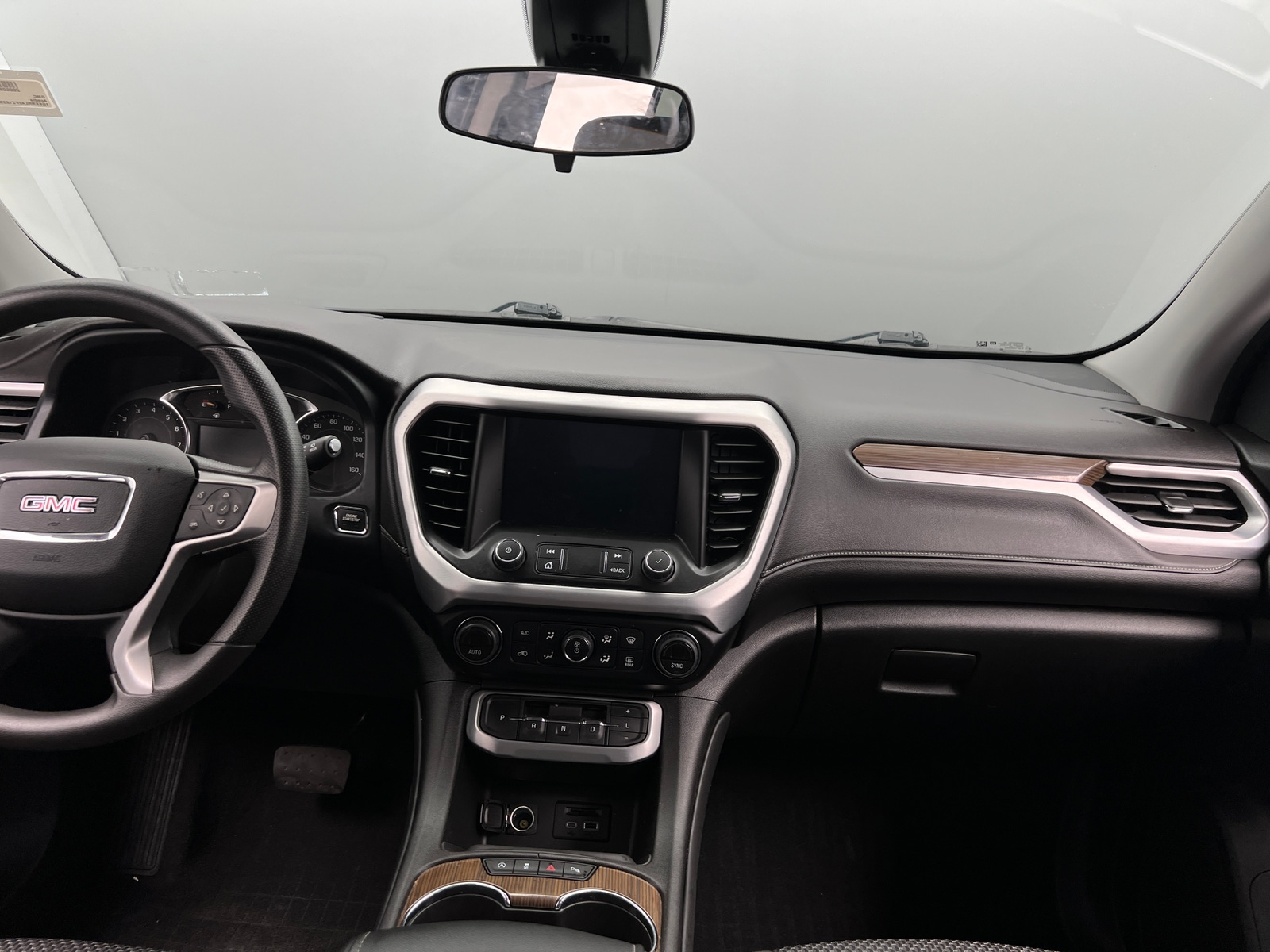 Thumbnail: 2023 GMC Acadia - 3