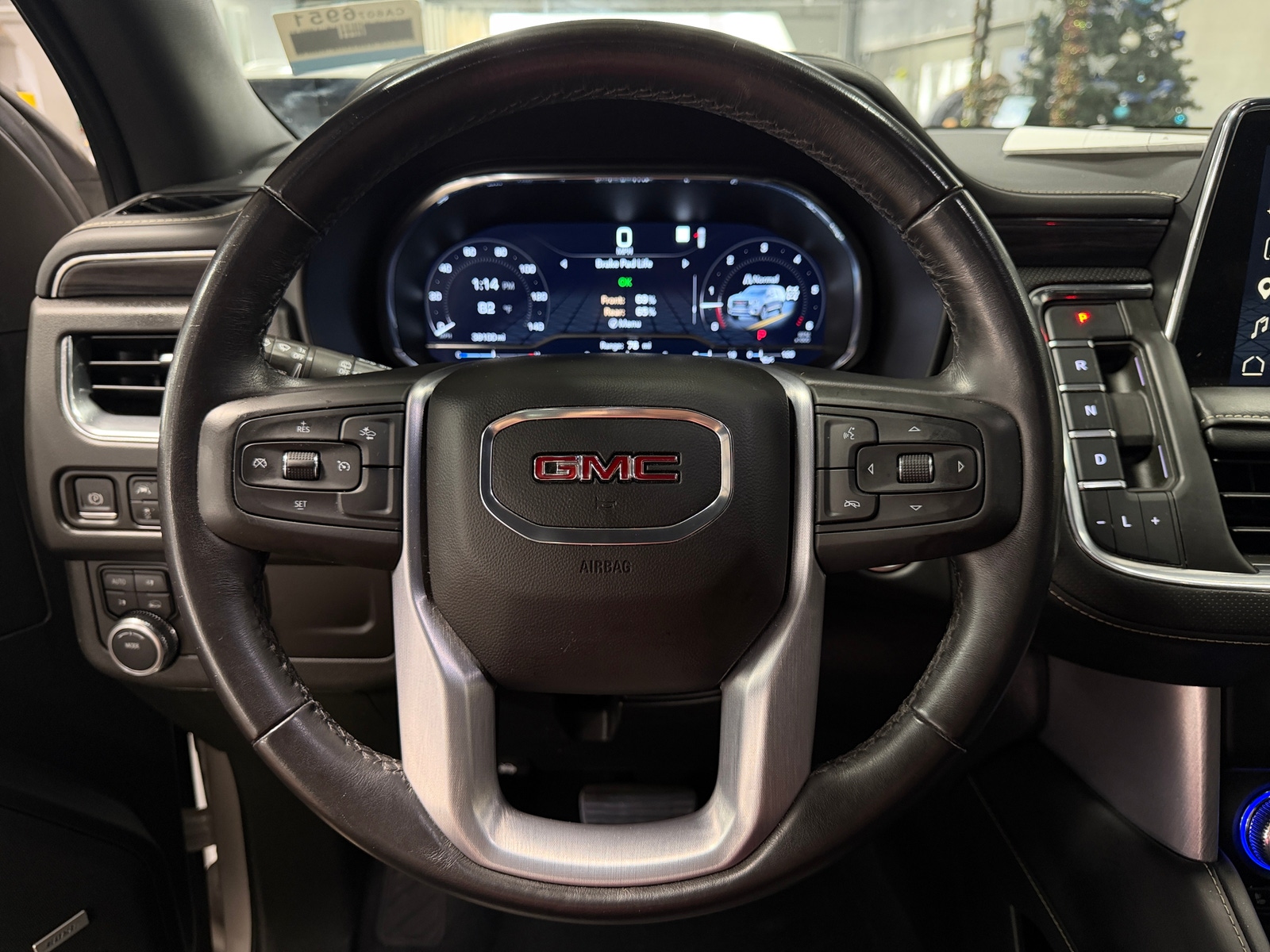 Thumbnail: 2023 GMC Yukon XL - 4