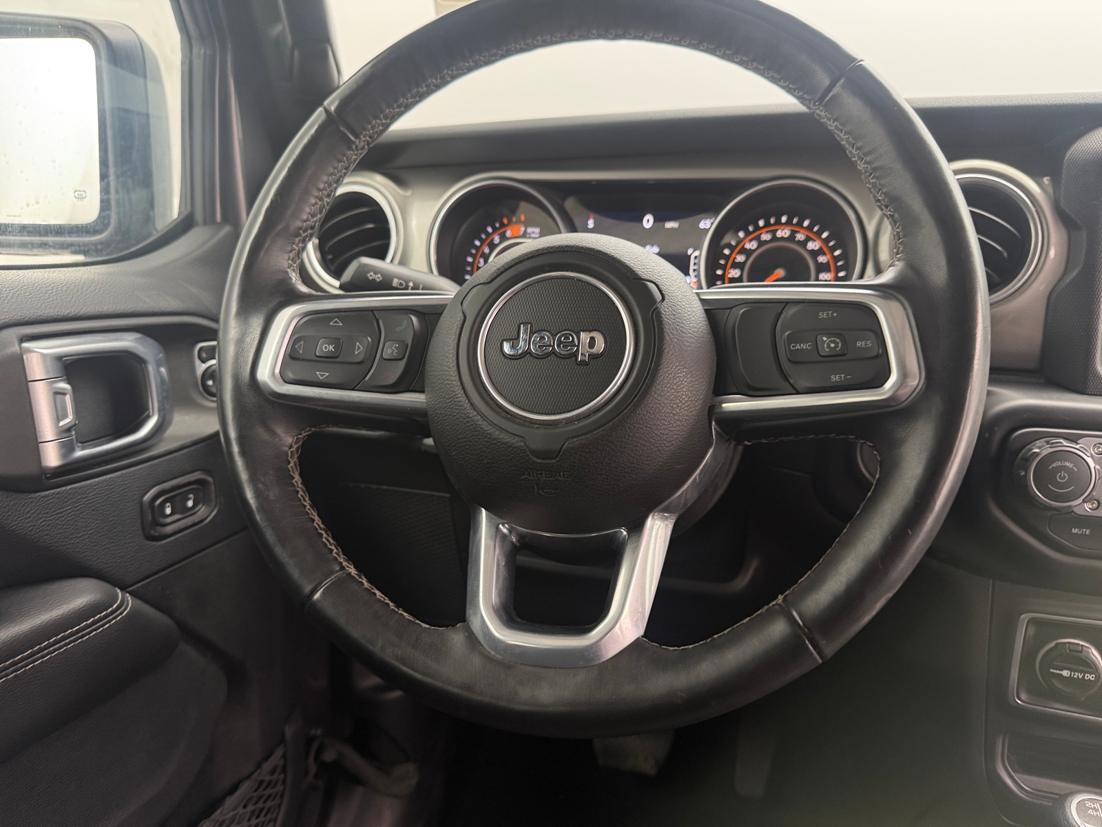 Thumbnail: 2019 Jeep Wrangler - 5