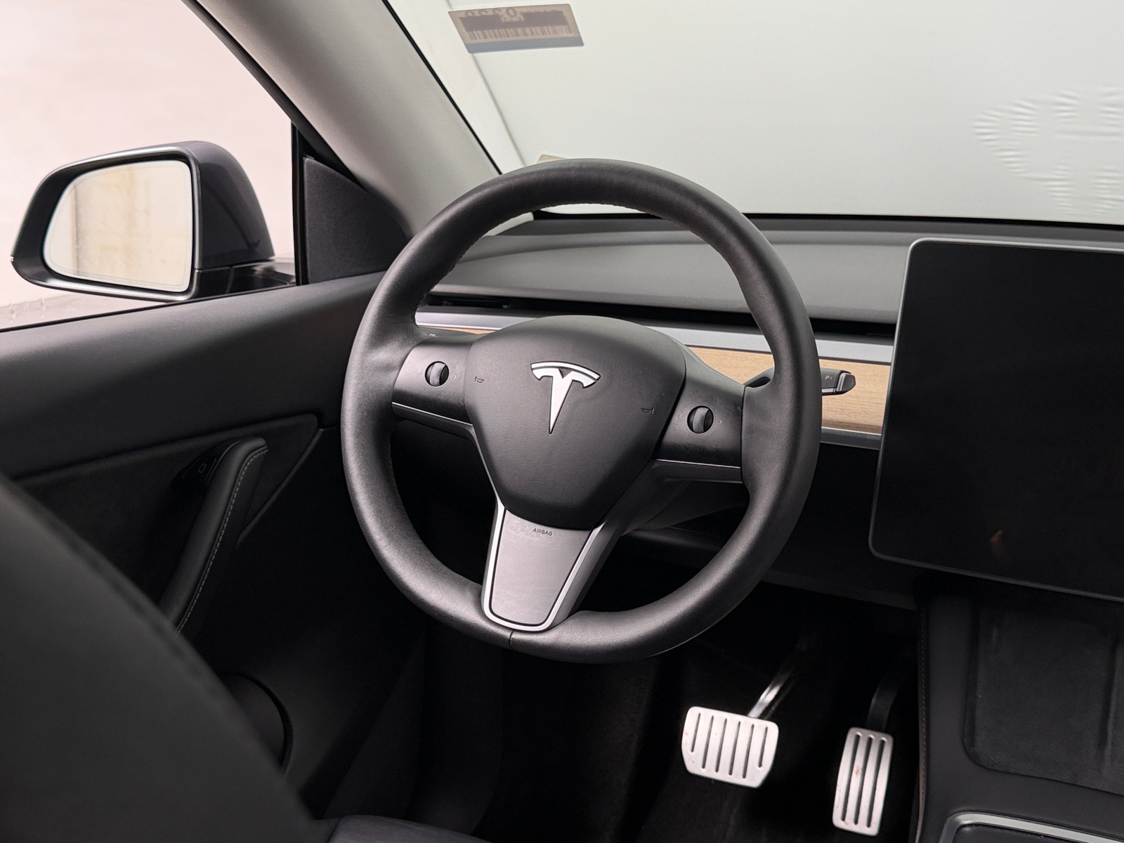 Thumbnail: 2022 Tesla Model Y - 4
