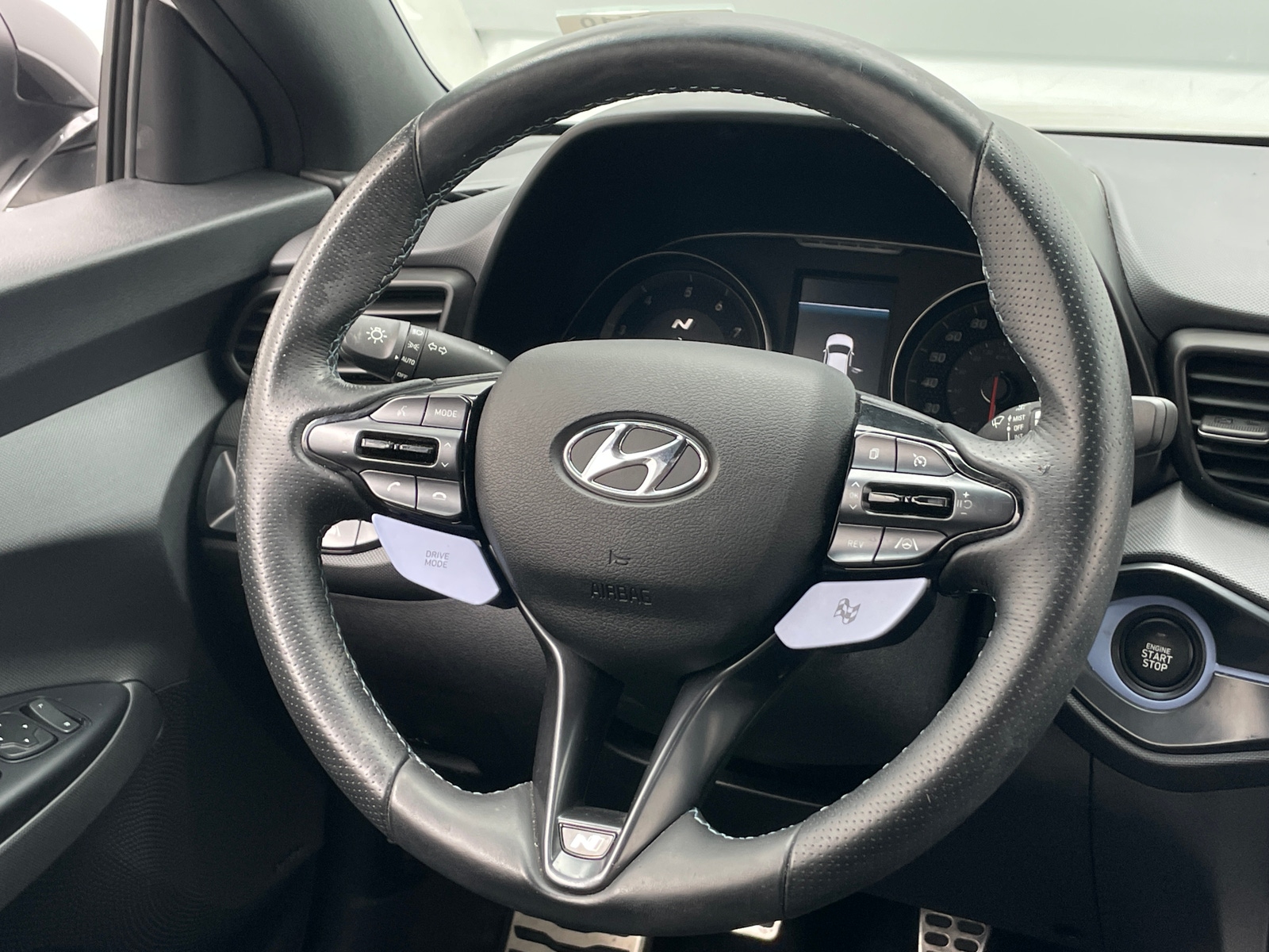 Thumbnail: 2022 Hyundai Veloster - 4