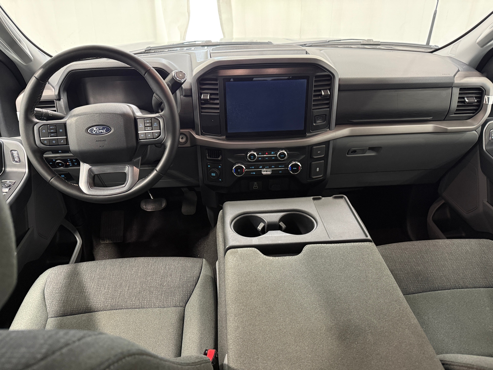 Thumbnail: 2025 Ford Econoline - 3
