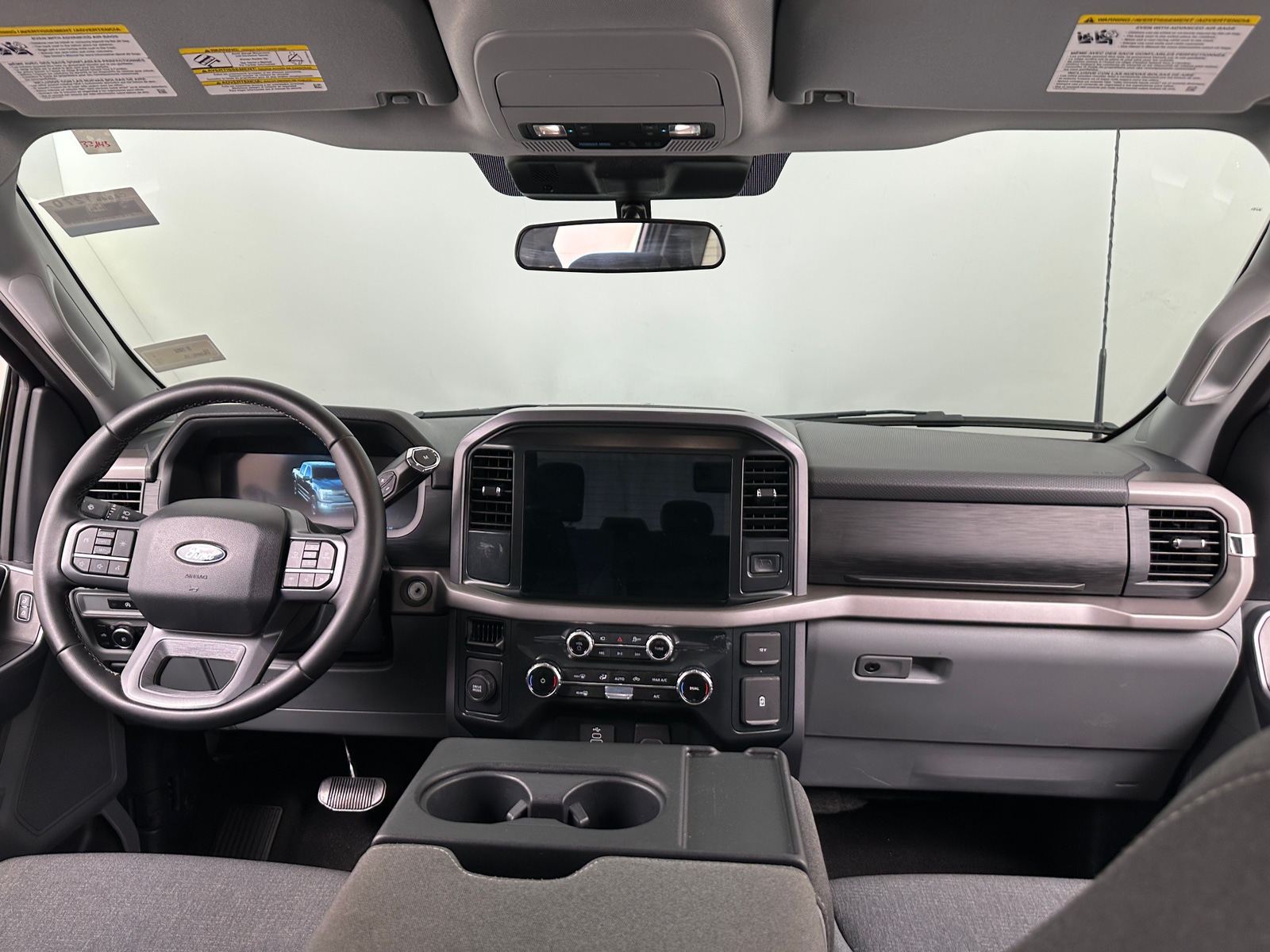 Thumbnail: 2025 Ford Econoline - 3