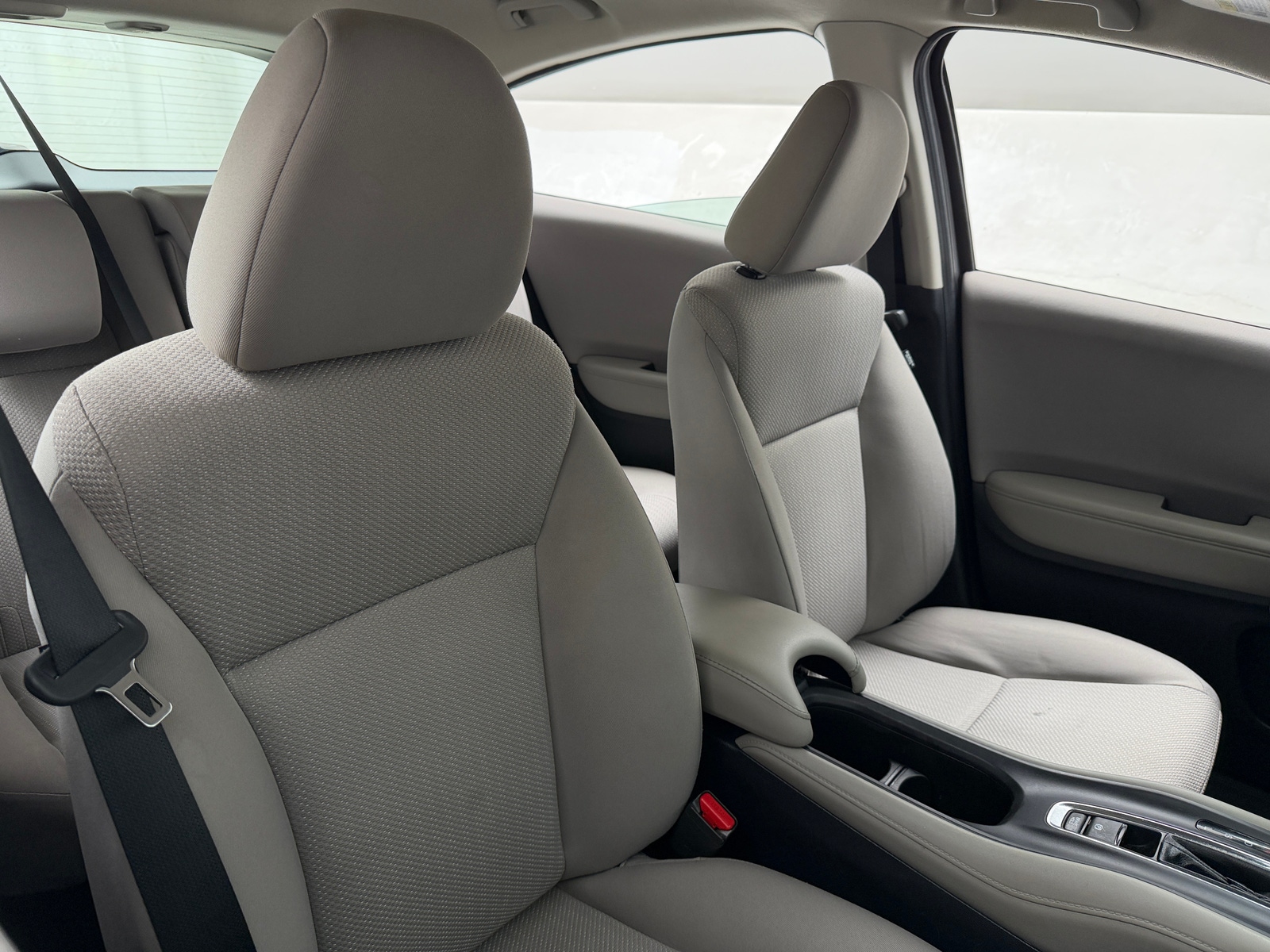 Thumbnail: 2018 Honda HR-V - 2