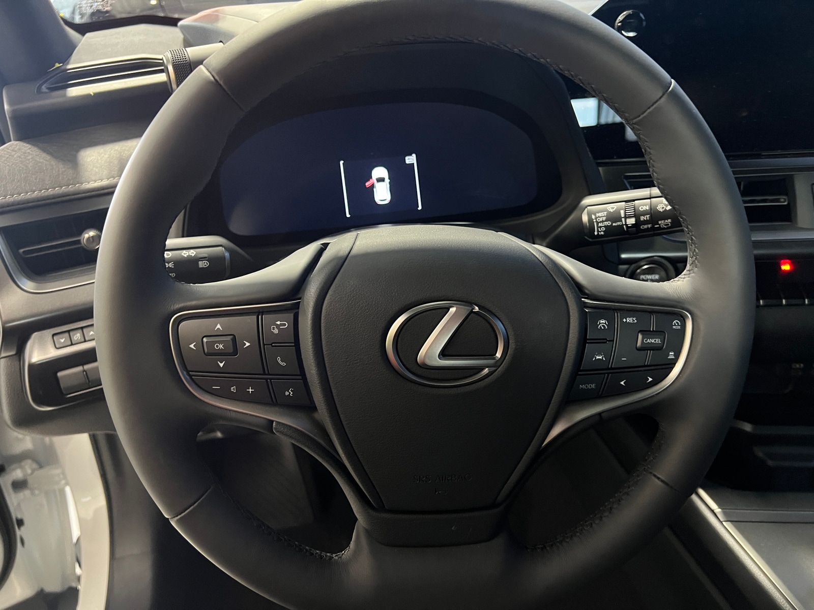 Thumbnail: 2025 Lexus UX - 4