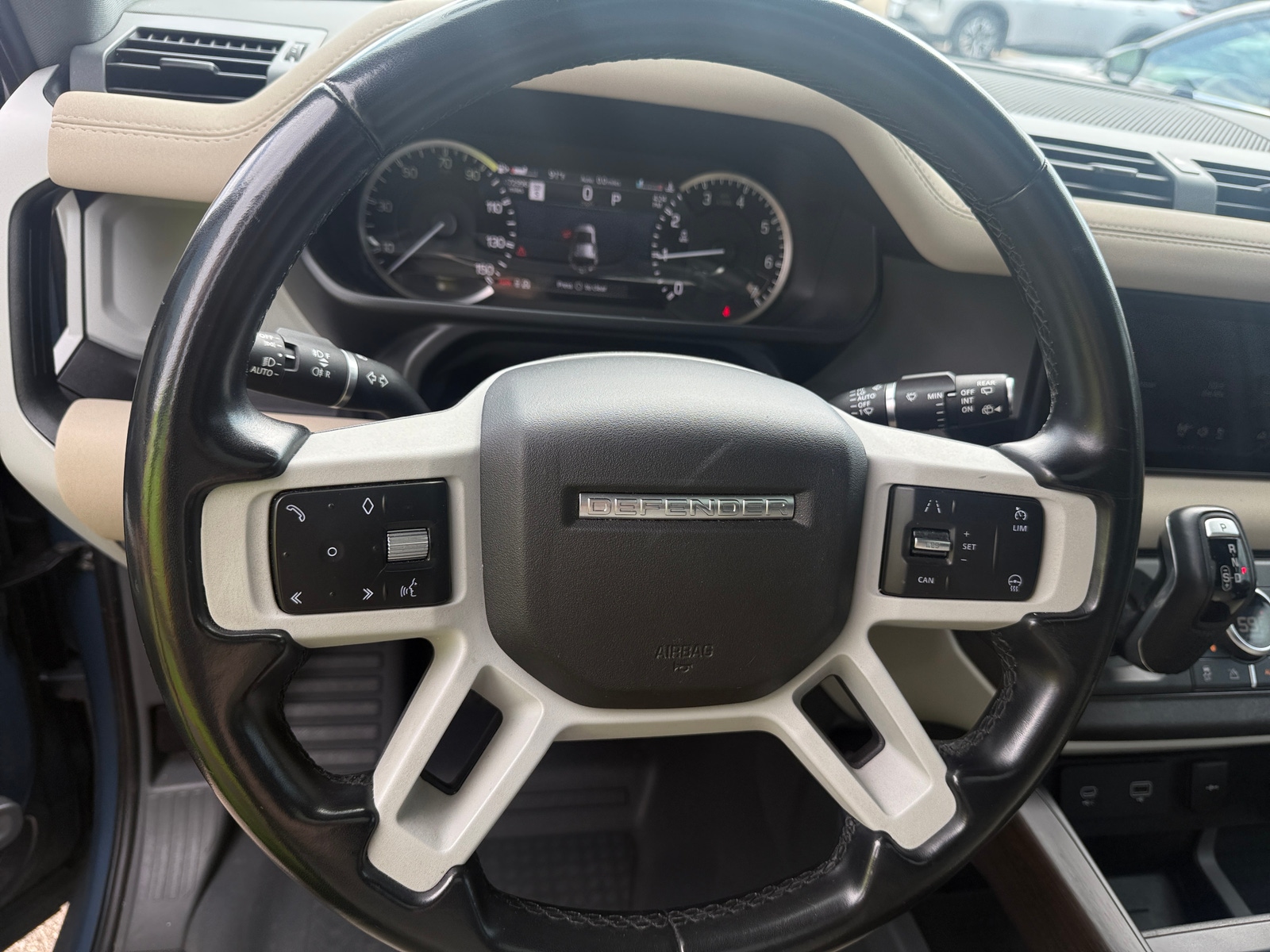 Thumbnail: 2023 Land Rover Defender - 4