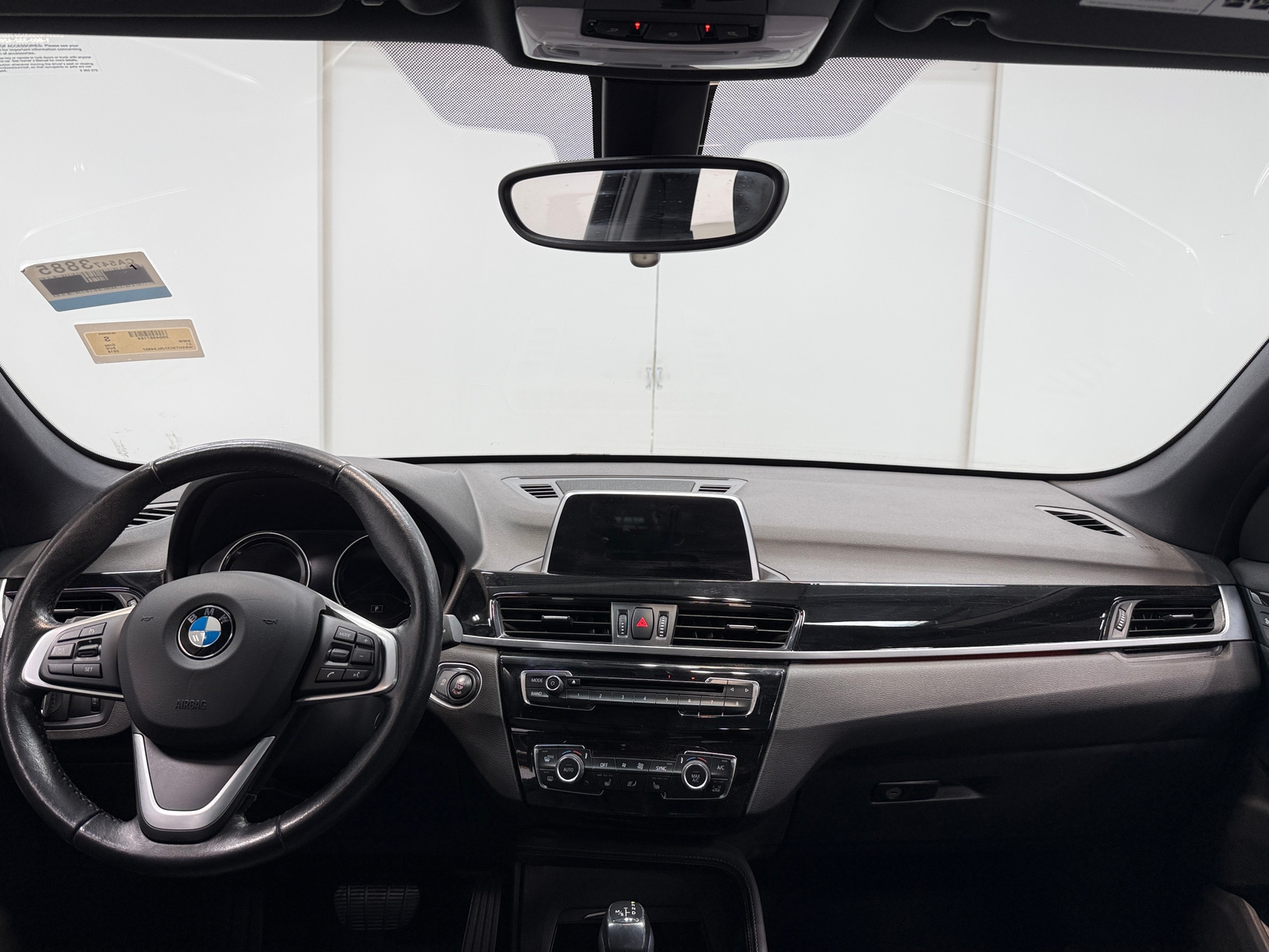 Thumbnail: 2018 BMW X1 - 2