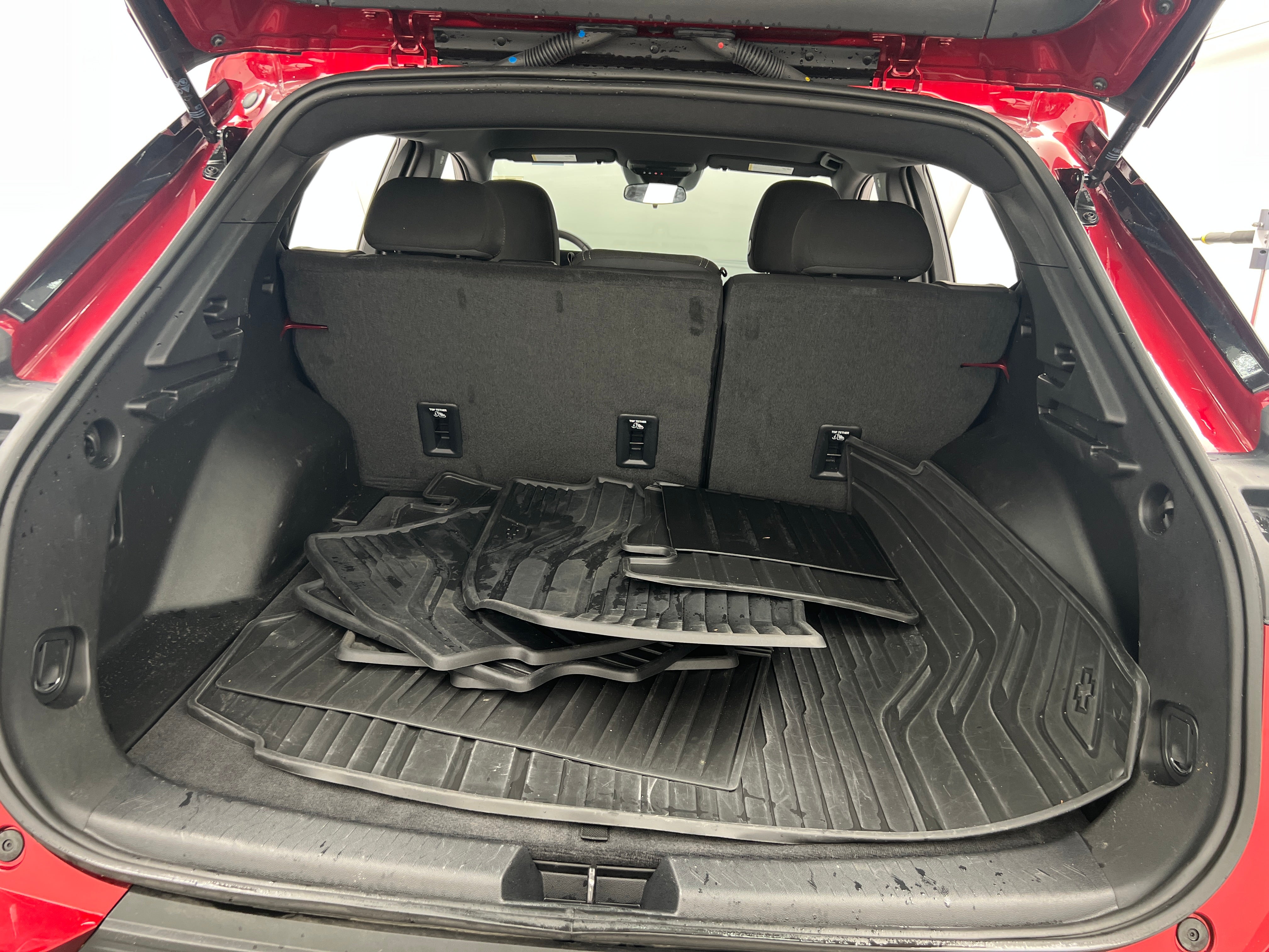 2025 Chevrolet Equinox EV 1LT - Photo 9