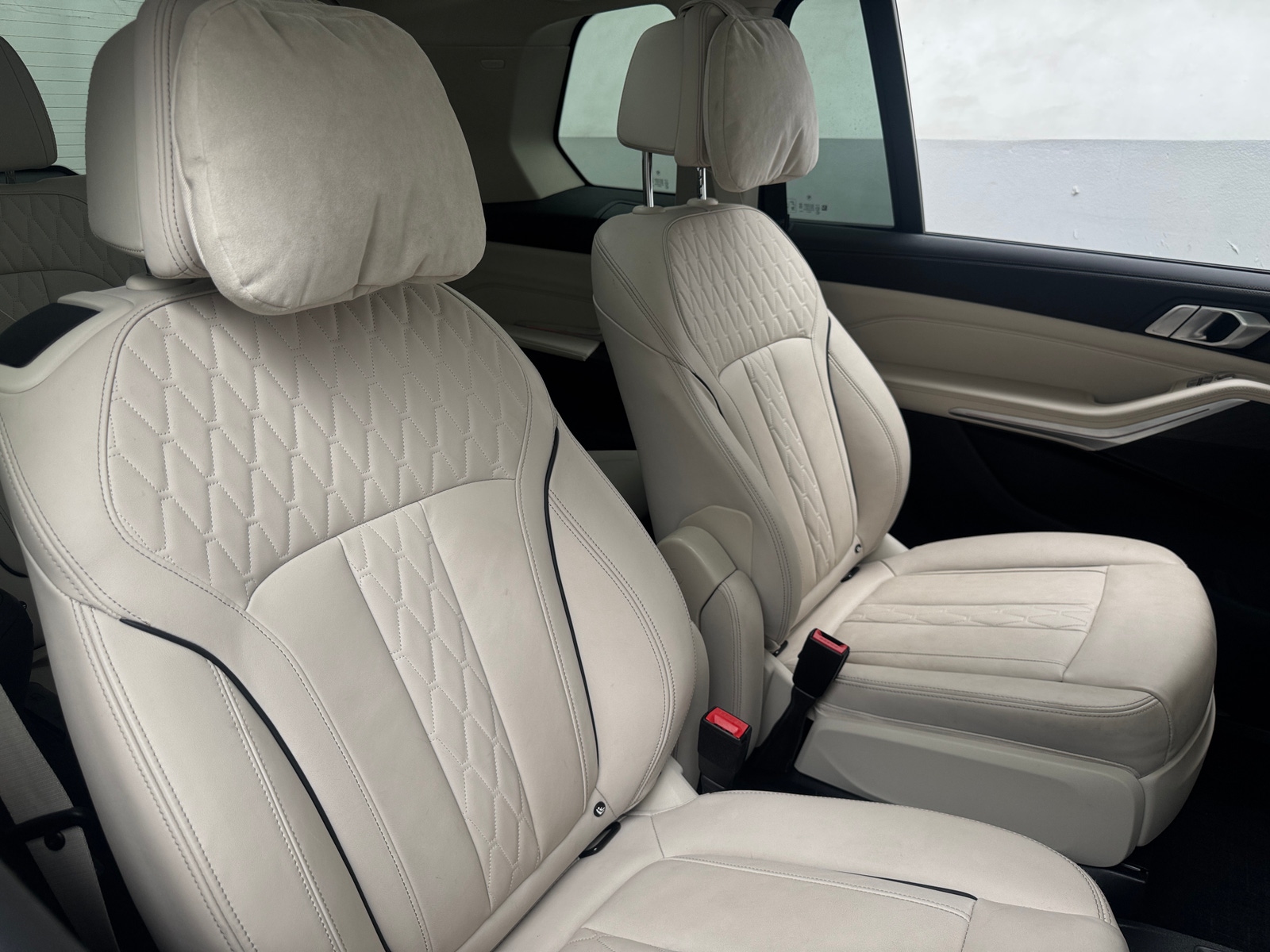 Thumbnail: 2022 BMW X7 - 5