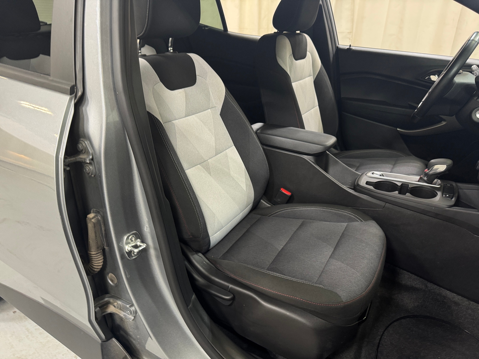 Thumbnail: 2024 Chevrolet Trax - 2
