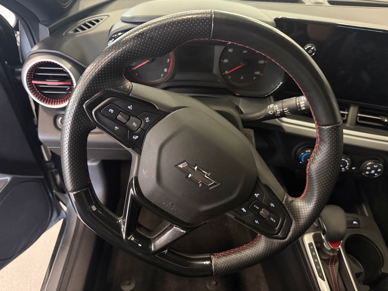 Thumbnail: 2024 Chevrolet Trax - 5