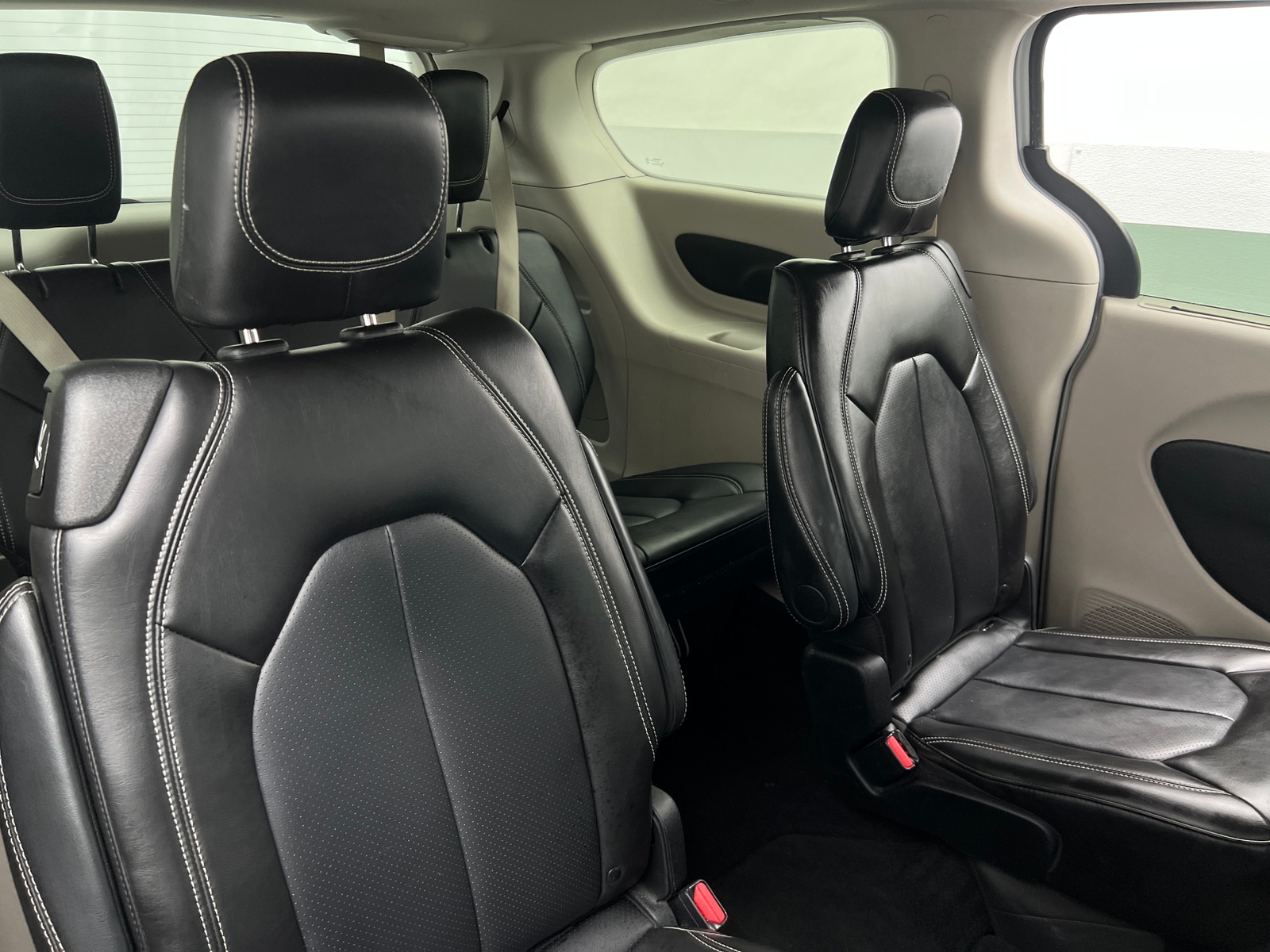 Thumbnail: 2024 Chrysler Pacifica - 5