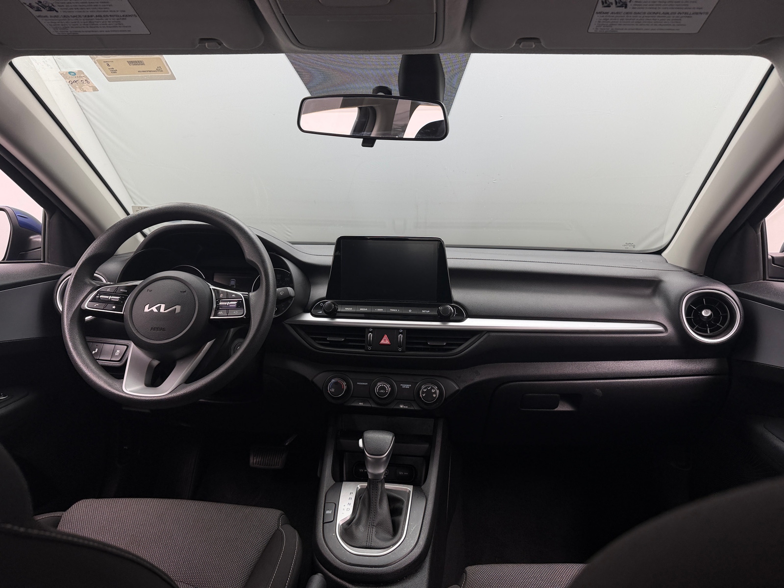 Thumbnail: 2023 Kia Forte - 3