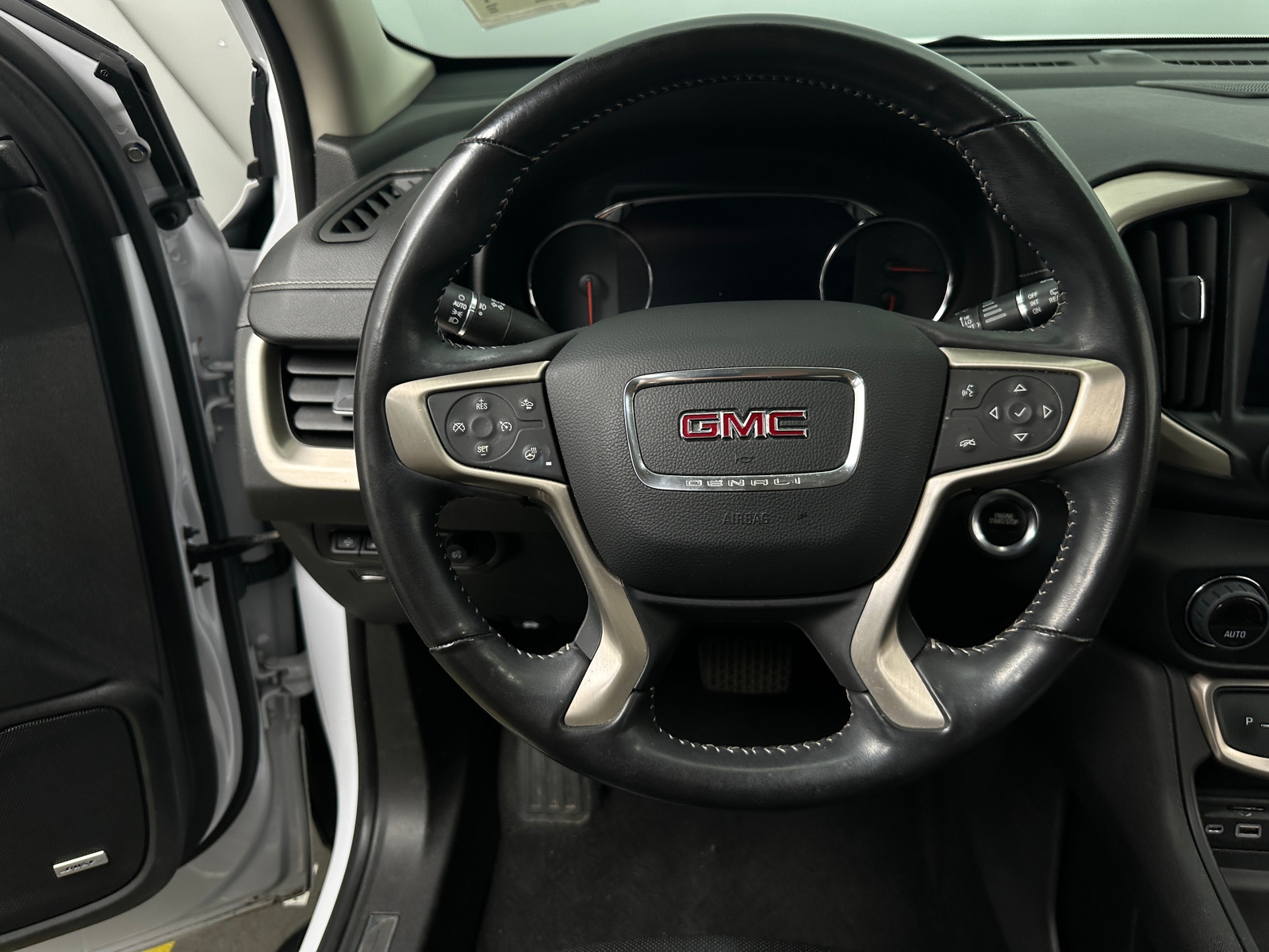 Thumbnail: 2022 GMC Terrain - 4