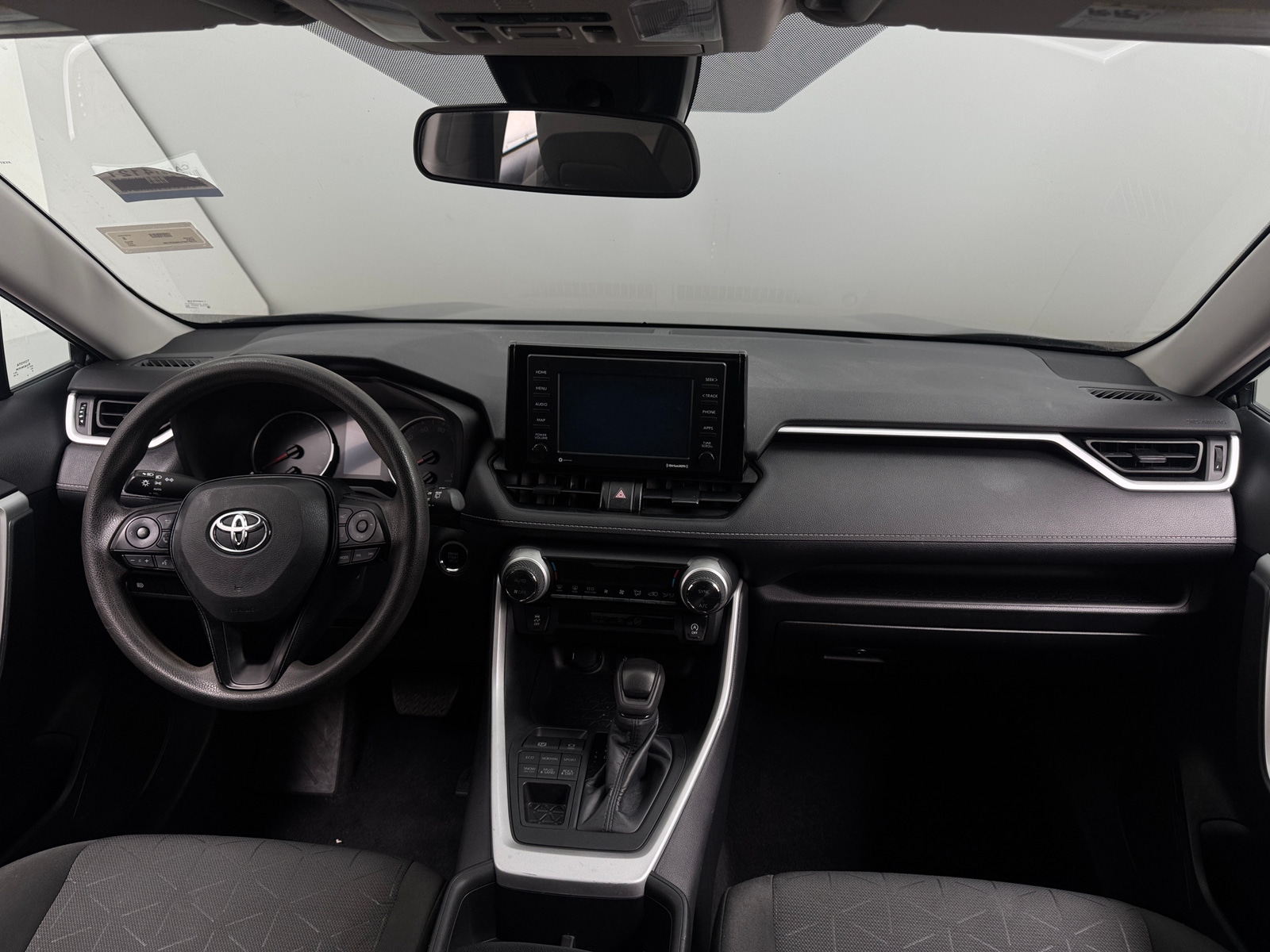 Thumbnail: 2022 Toyota RAV4 - 3