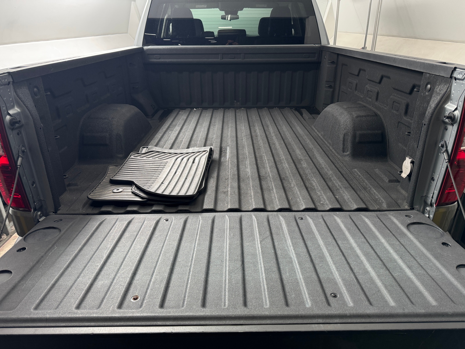 Thumbnail: 2024 Chevrolet Silverado 1500 - 7