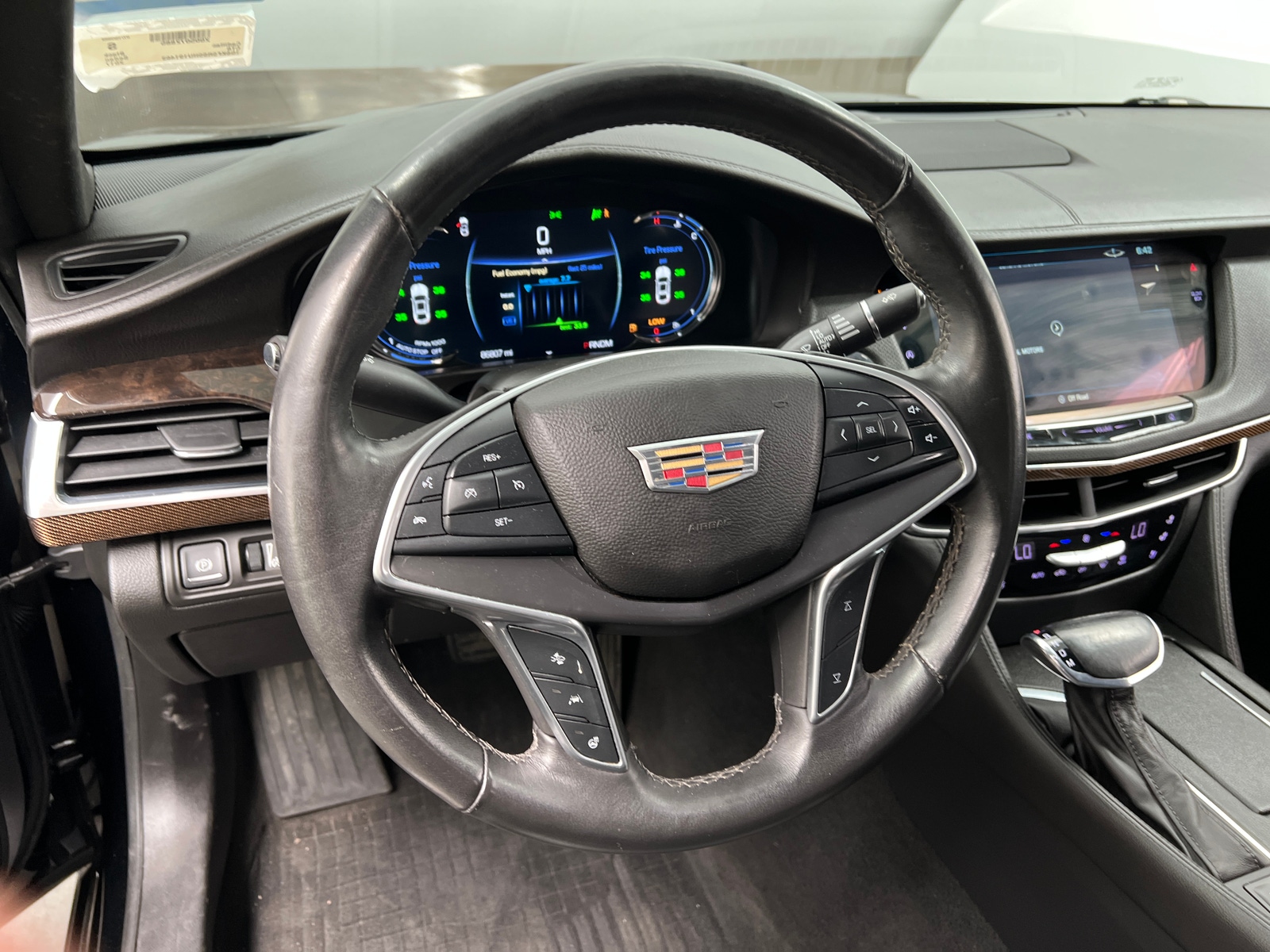 Thumbnail: 2017 Cadillac CT6 - 4