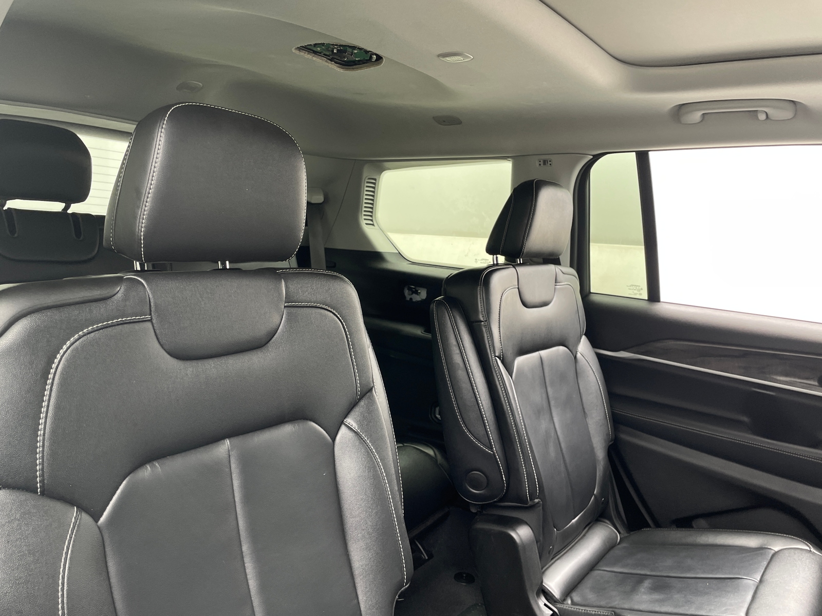 Thumbnail: 2022 Jeep Grand Cherokee L - 5