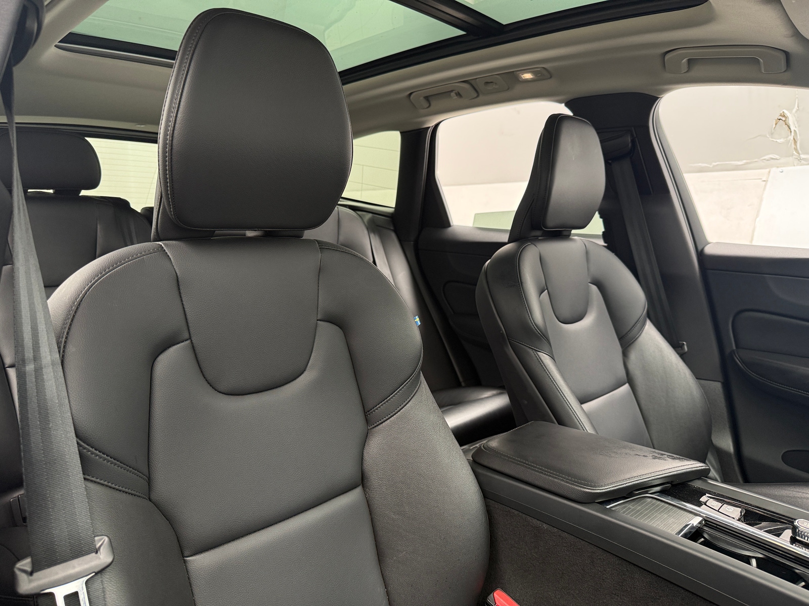 Thumbnail: 2023 Volvo XC60 - 2