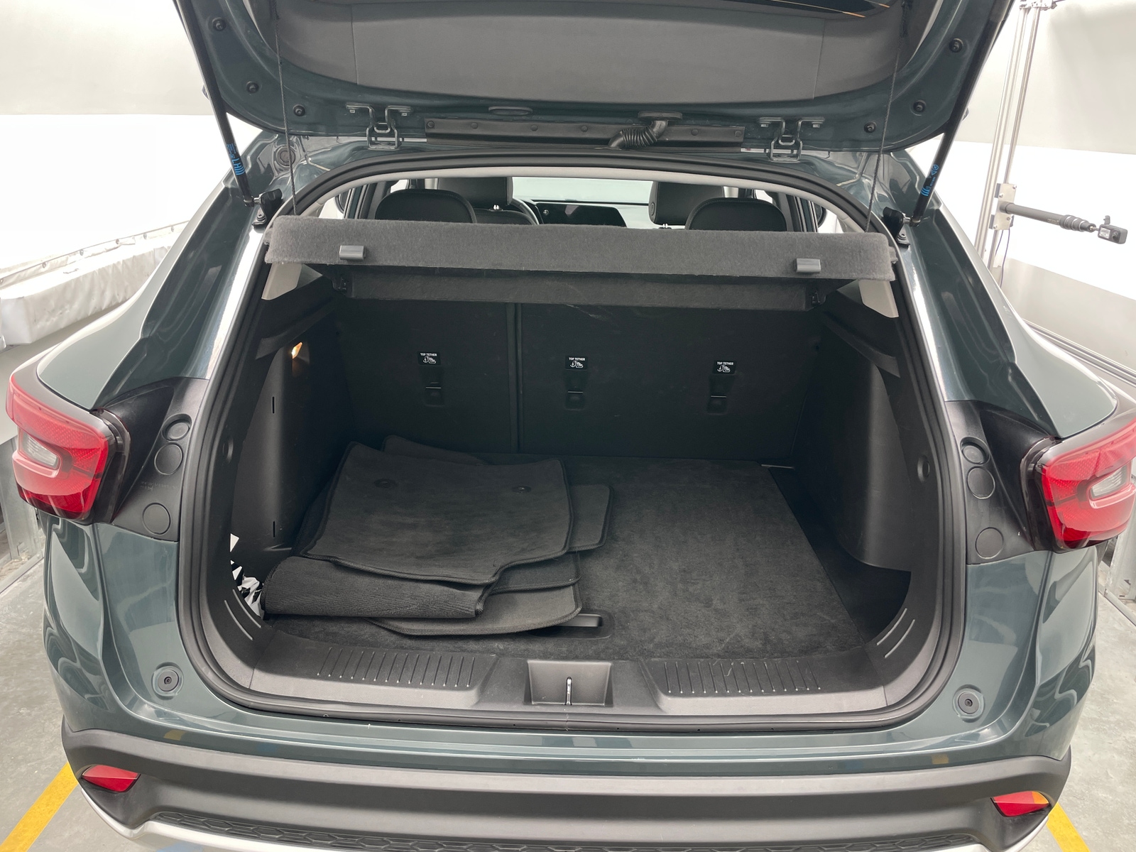 Thumbnail: 2025 Chevrolet Trax - 6
