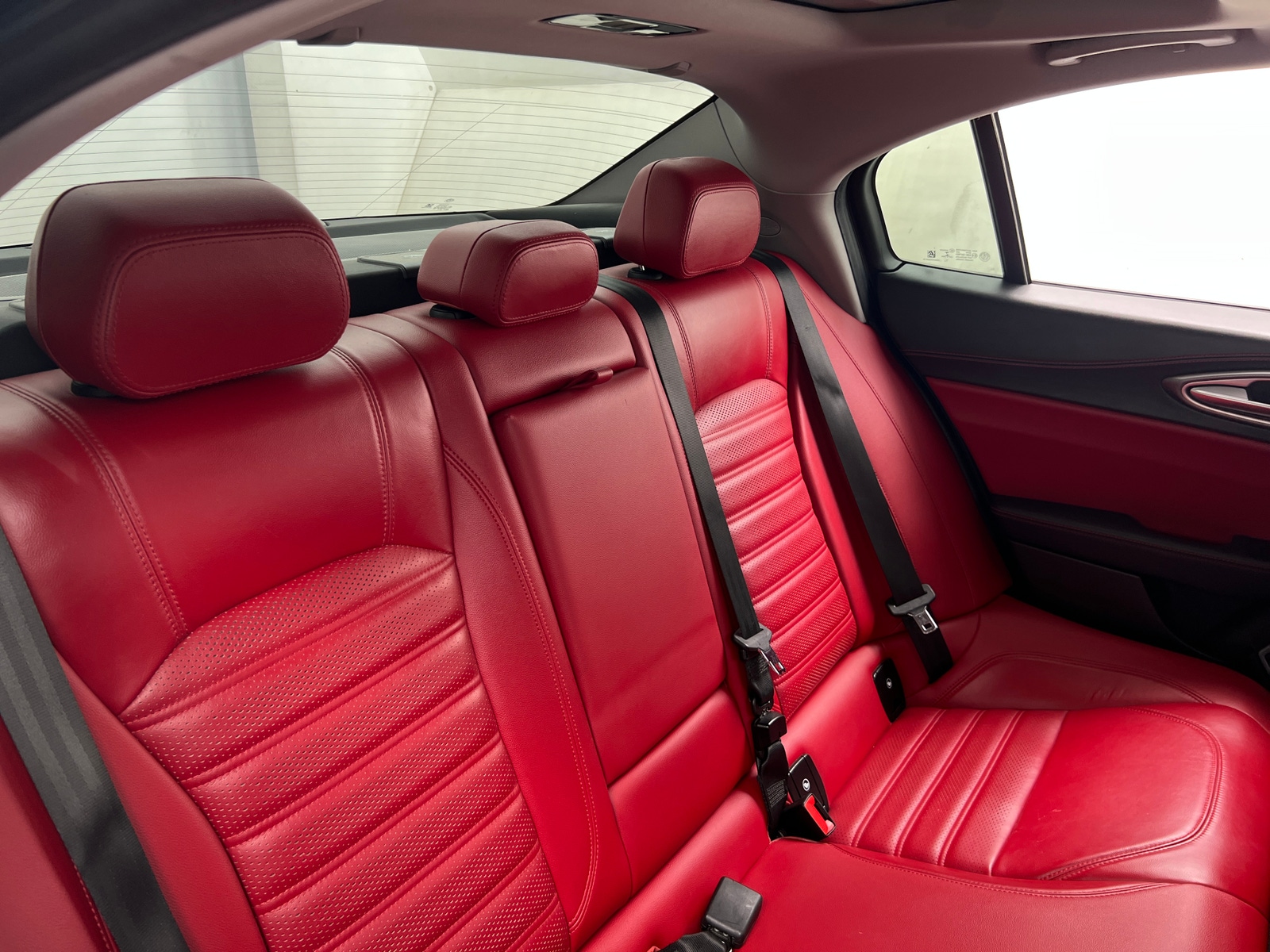 Thumbnail: 2019 Alfa Romeo Giulia - 5