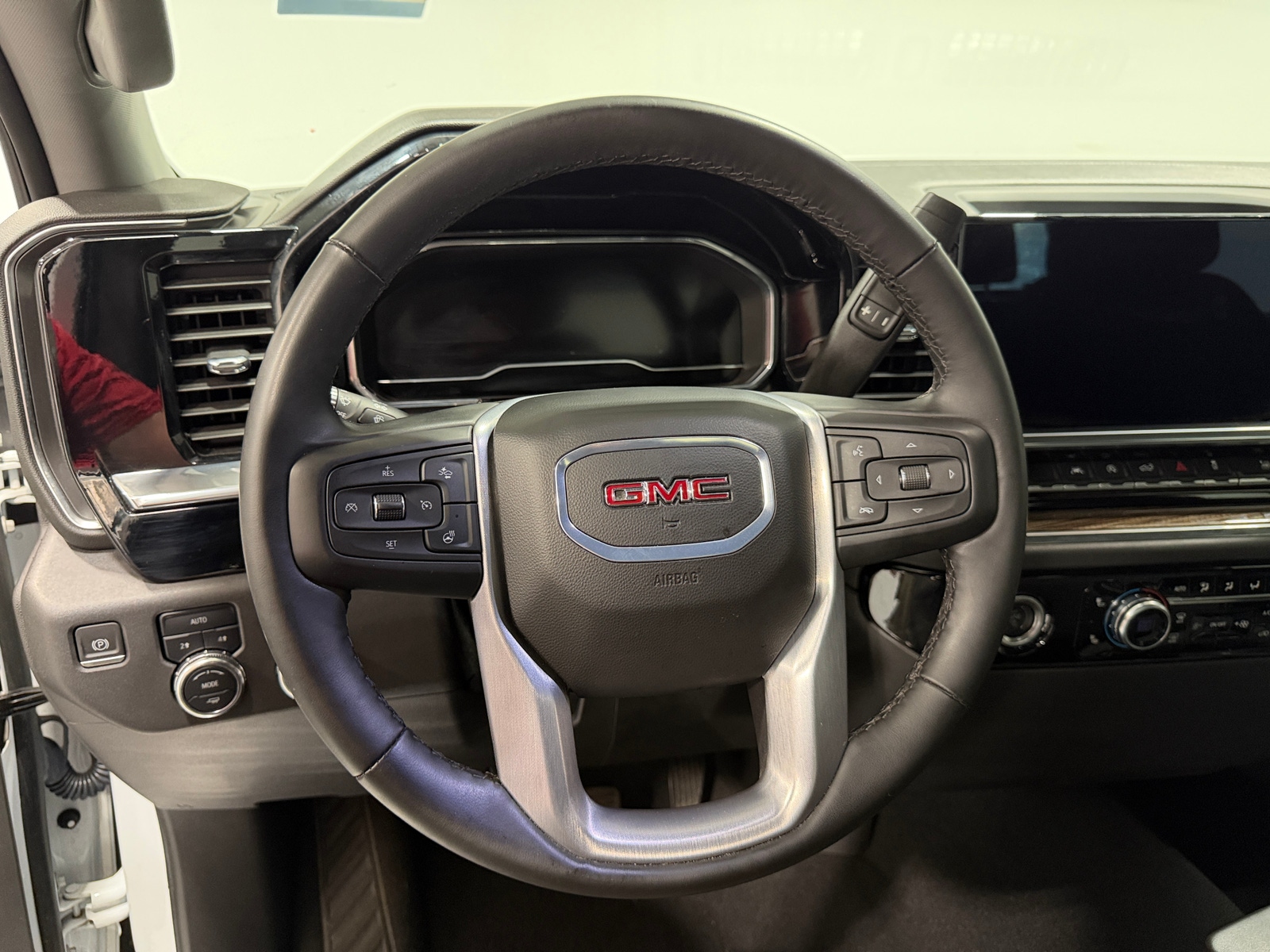 Thumbnail: 2024 GMC Sierra 1500 - 5