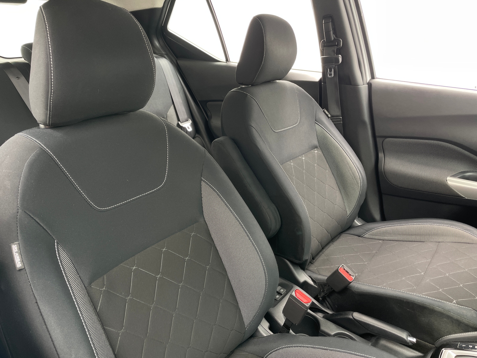 Thumbnail: 2018 Nissan Kicks - 2