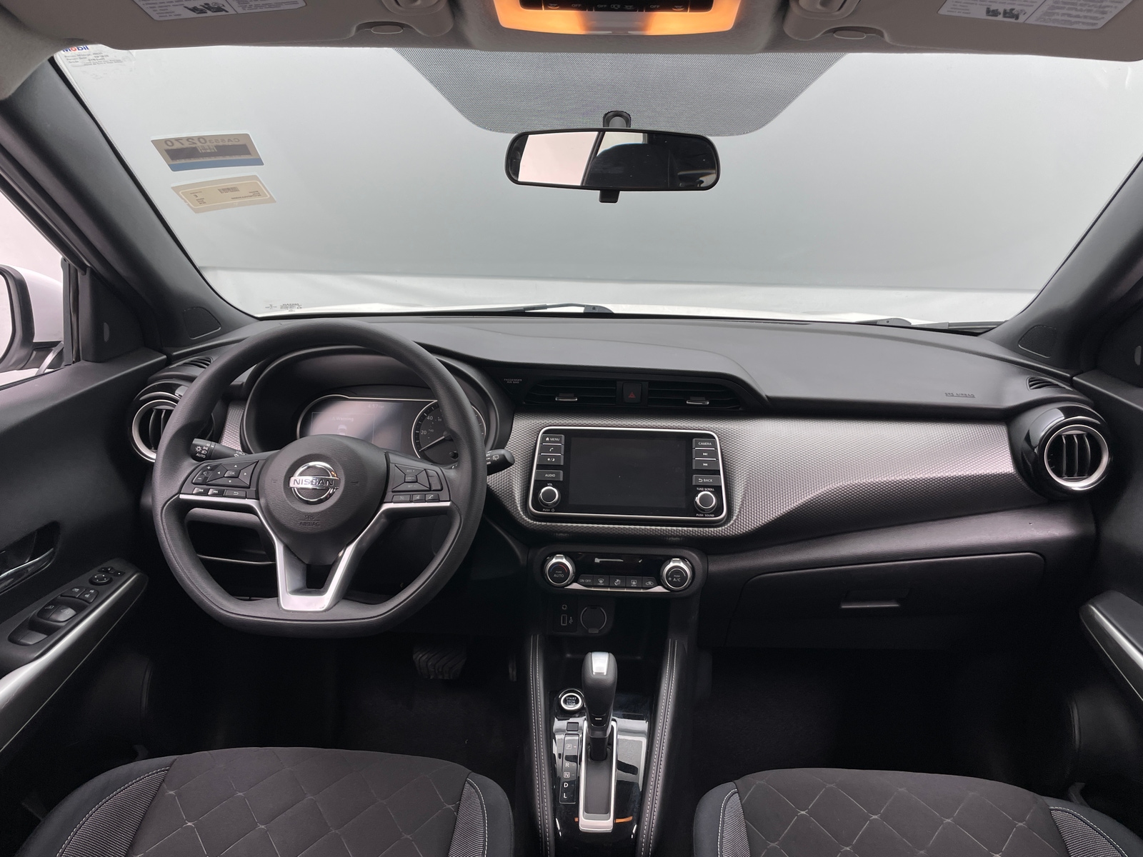 Thumbnail: 2018 Nissan Kicks - 3